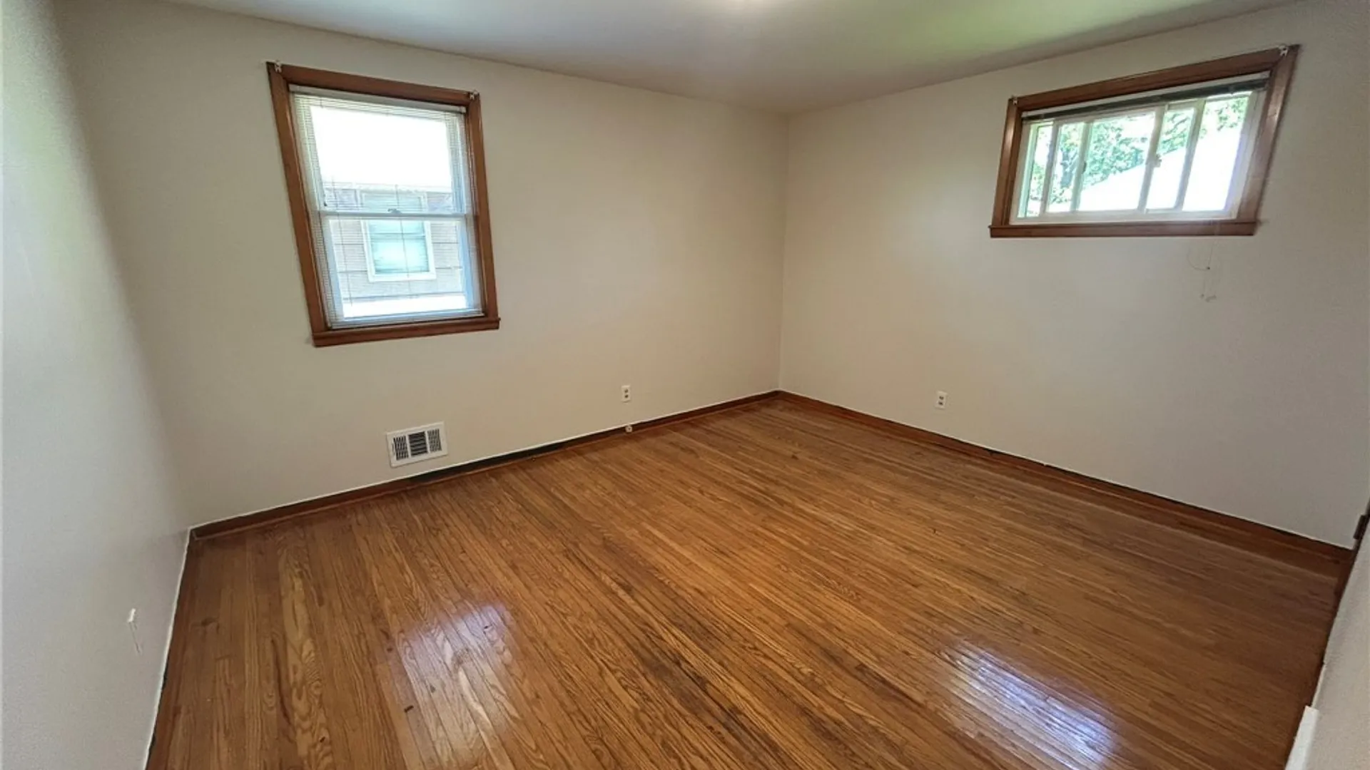 Property at 1835 Military Road, Tonawanda, NY 14217 21