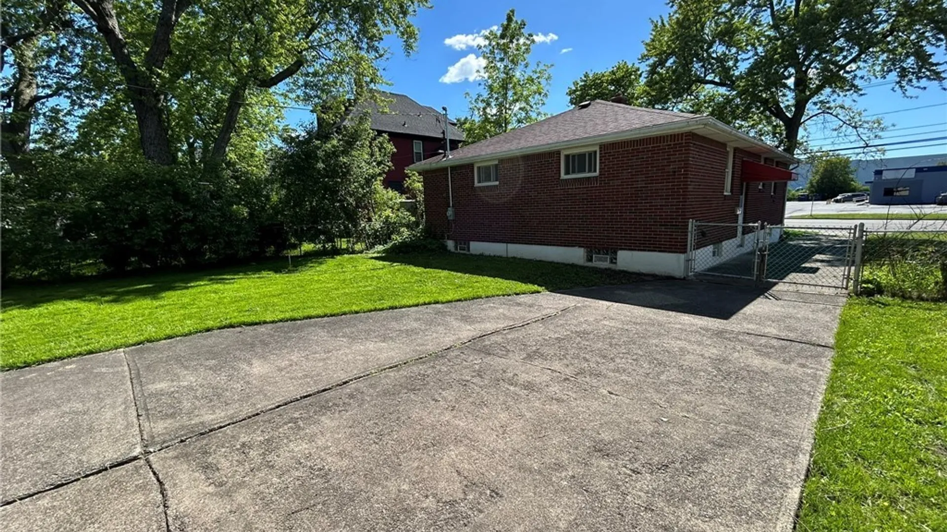 Property at 1835 Military Road, Tonawanda, NY 14217 5