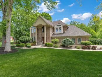 Property at 330 Deerwood Lane, Grand Island, NY 14072
