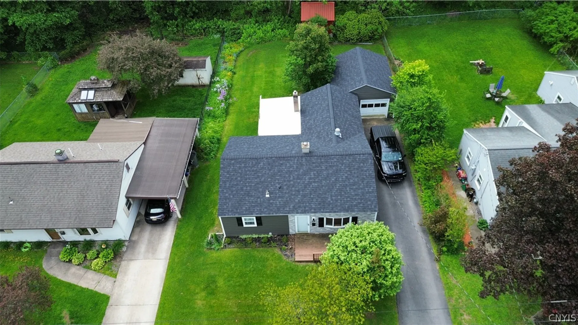 Property at 69 Oakdale Avenue, New Hartford, NY 13413 2