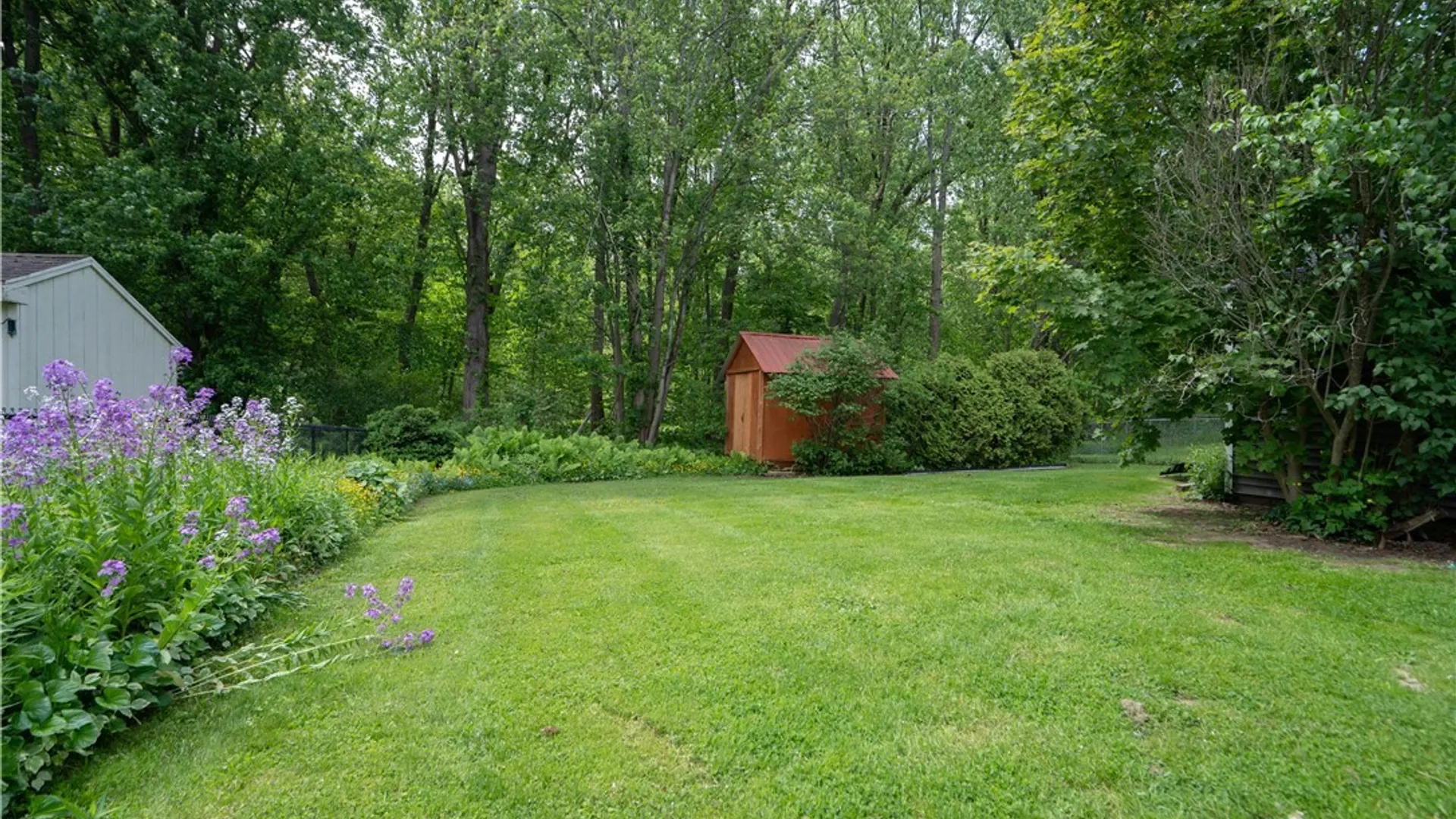 Property at 69 Oakdale Avenue, New Hartford, NY 13413 35