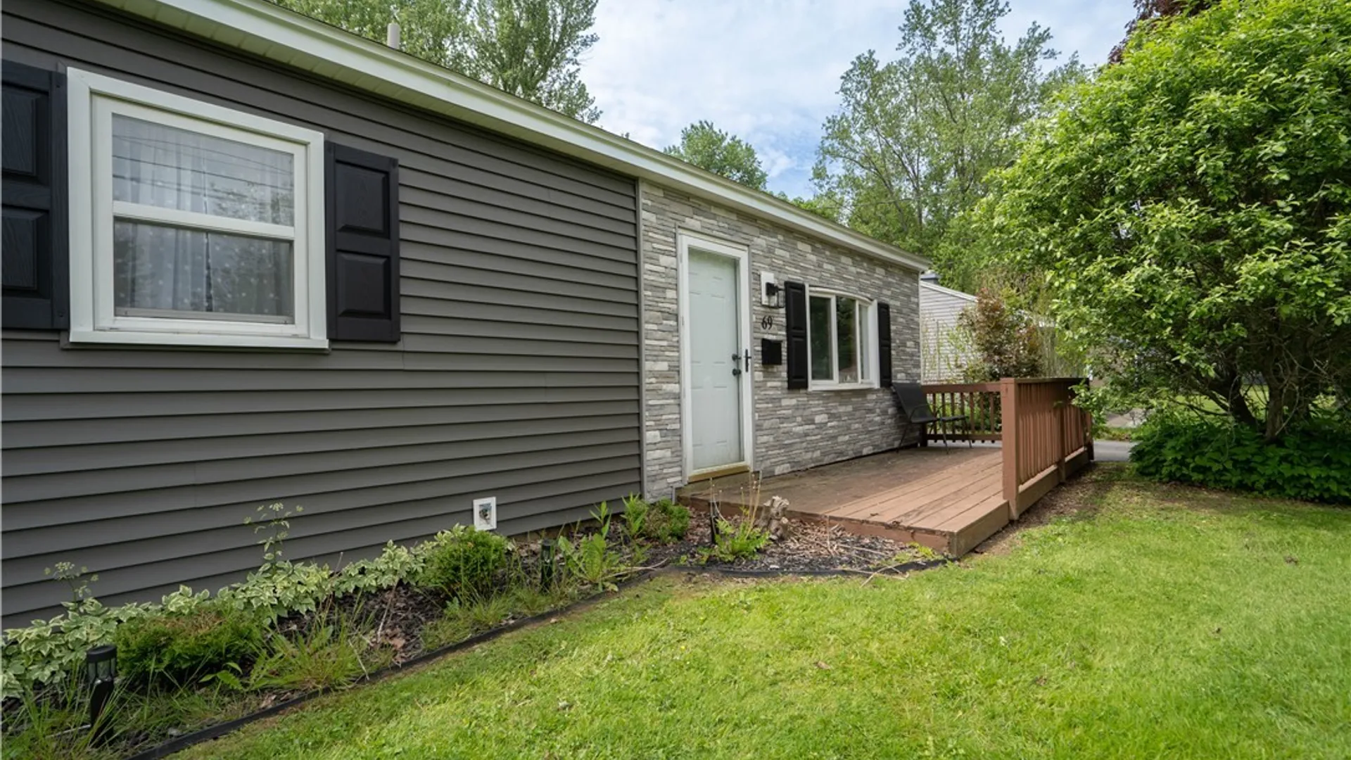 Property at 69 Oakdale Avenue, New Hartford, NY 13413 4