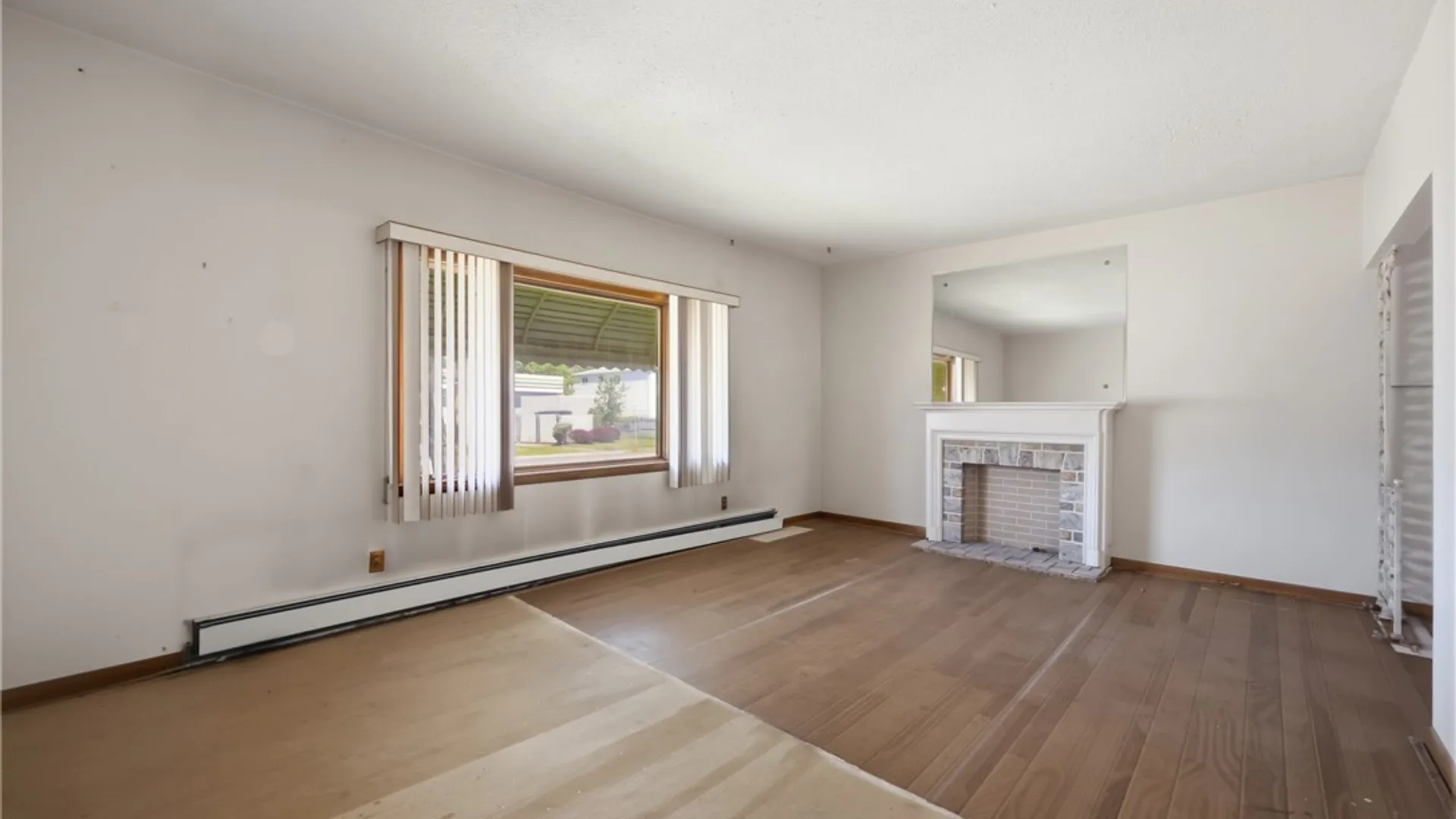 Property at 389 Delaware Street, Tonawanda, NY 14150 4