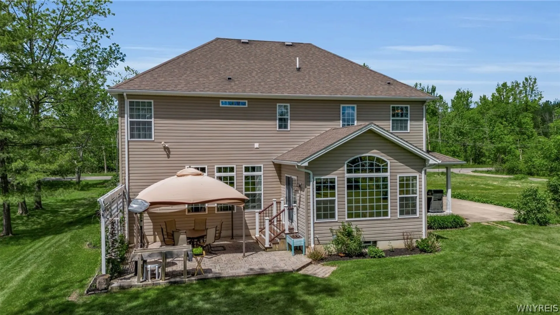 Property at 6361 Main Road, Pendleton, NY 14094 3