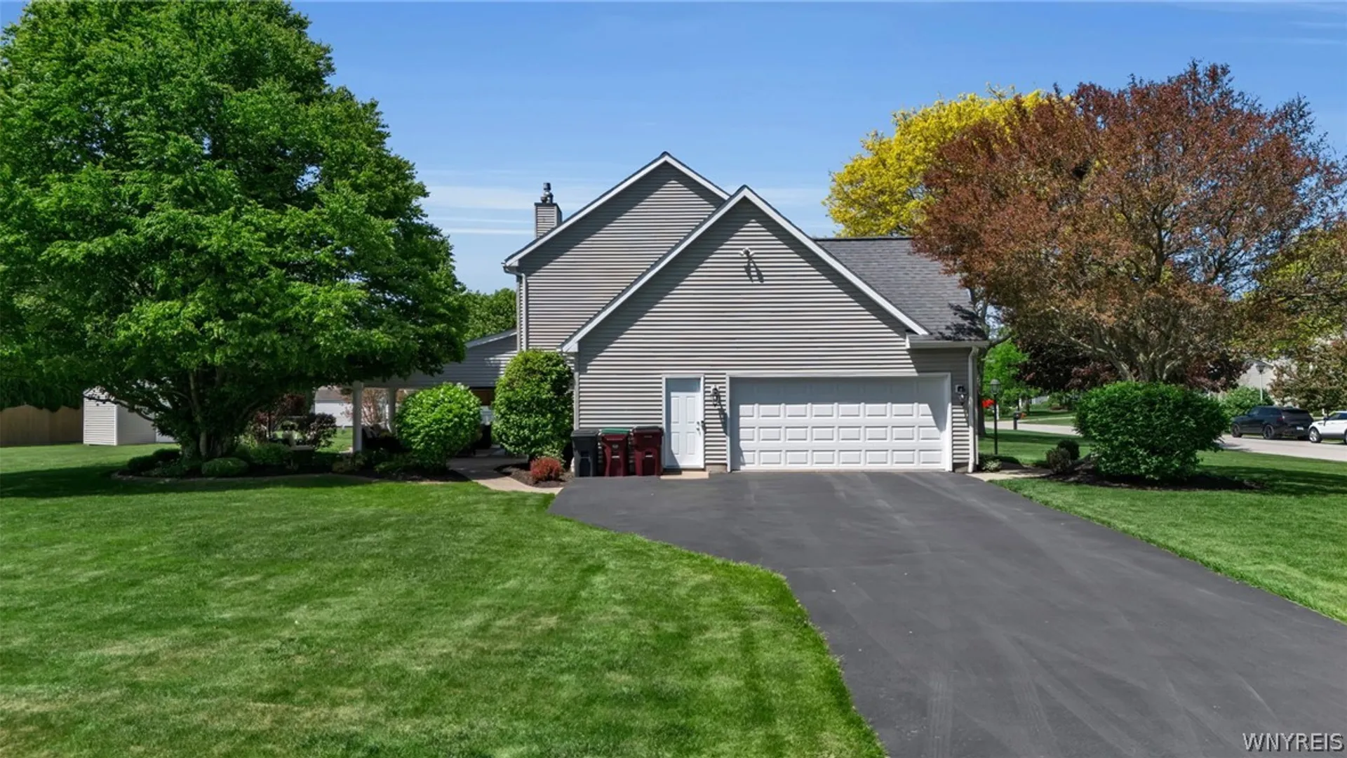 Property at 62 Burbank Drive, Orchard Park, NY 14127 35