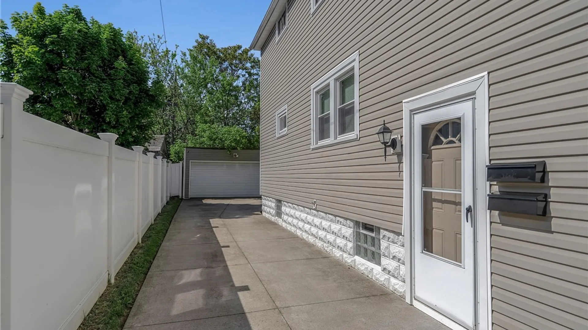 Property at 655 Lisbon Avenue, Buffalo, NY 14215 2