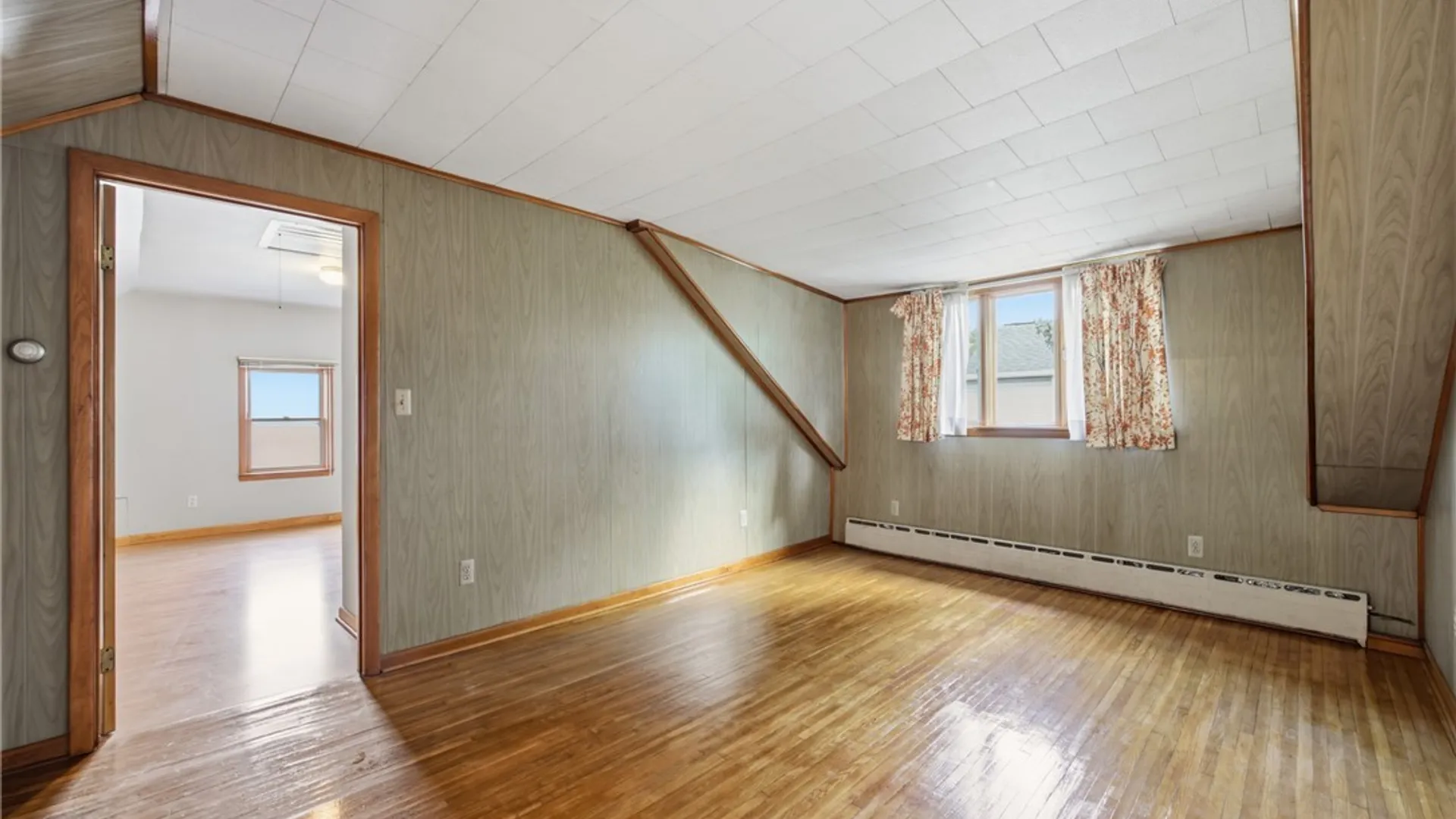 Property at 19 Reo Avenue, Cheektowaga, NY 14211 19
