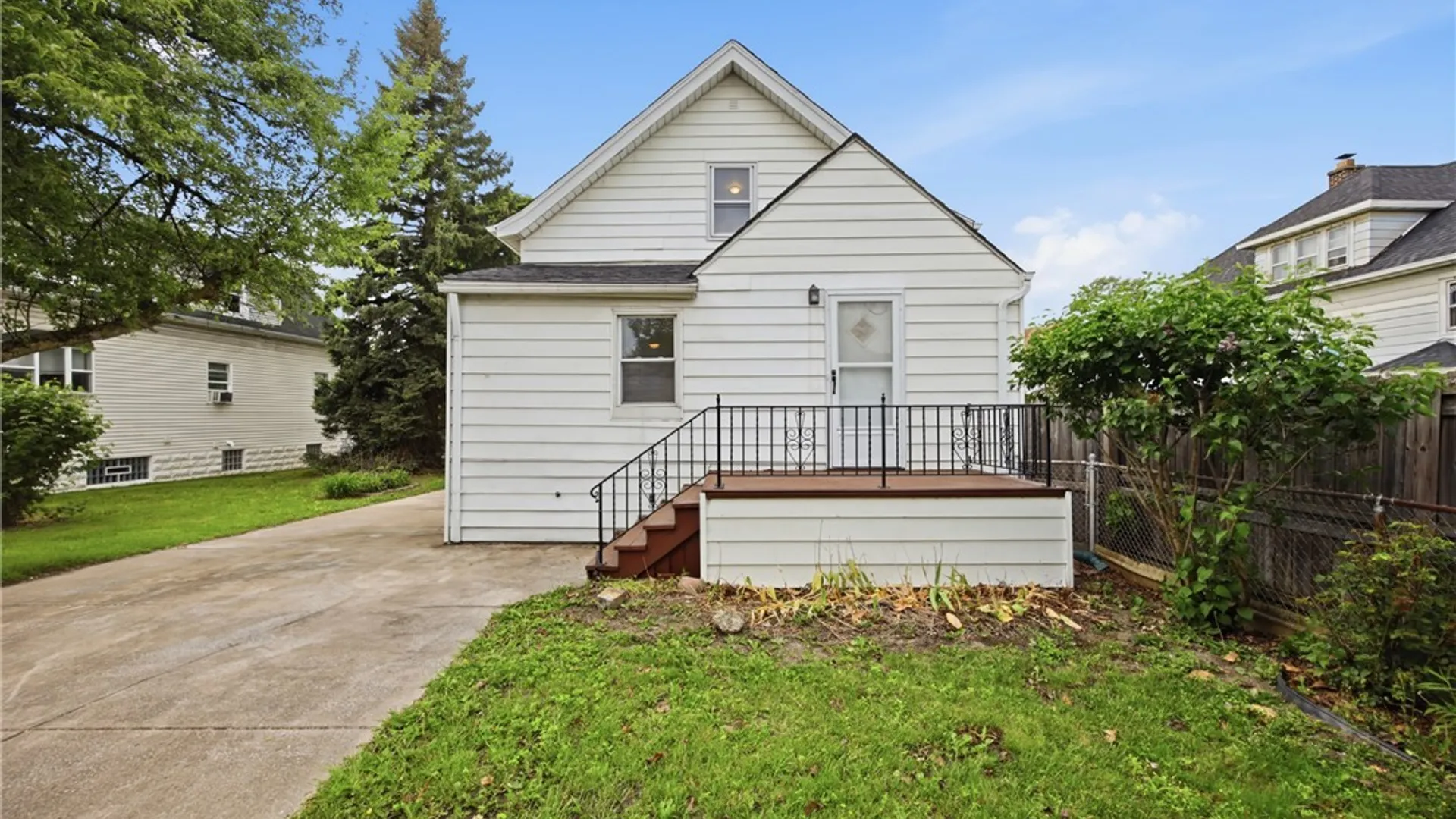 Property at 19 Reo Avenue, Cheektowaga, NY 14211 23