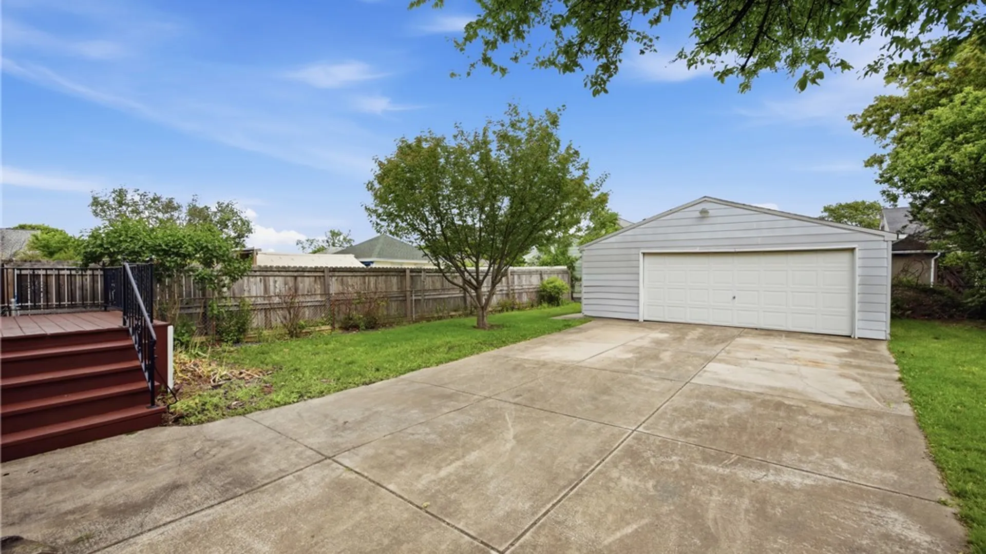 Property at 19 Reo Avenue, Cheektowaga, NY 14211 25