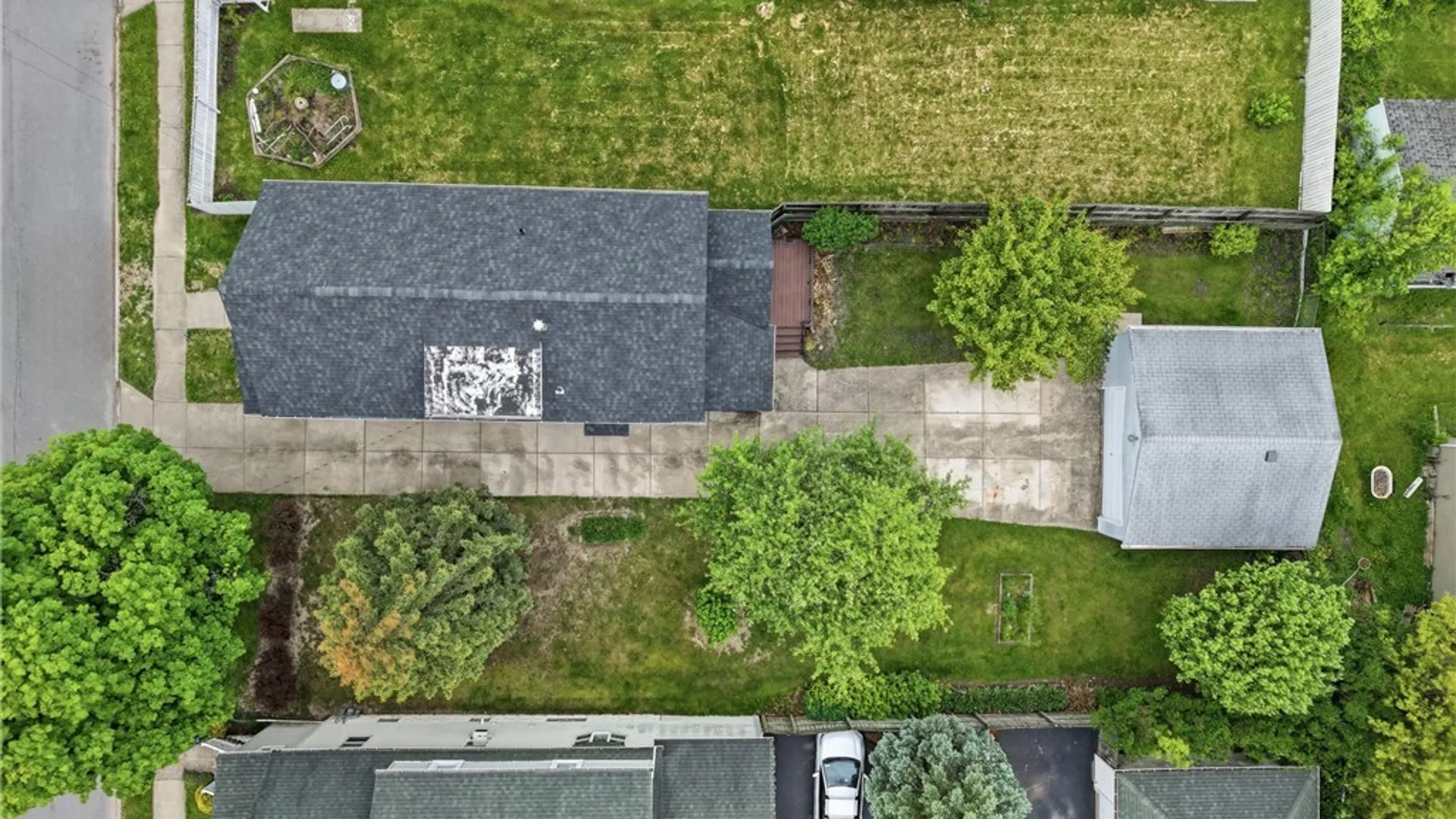 Property at 19 Reo Avenue, Cheektowaga, NY 14211 28