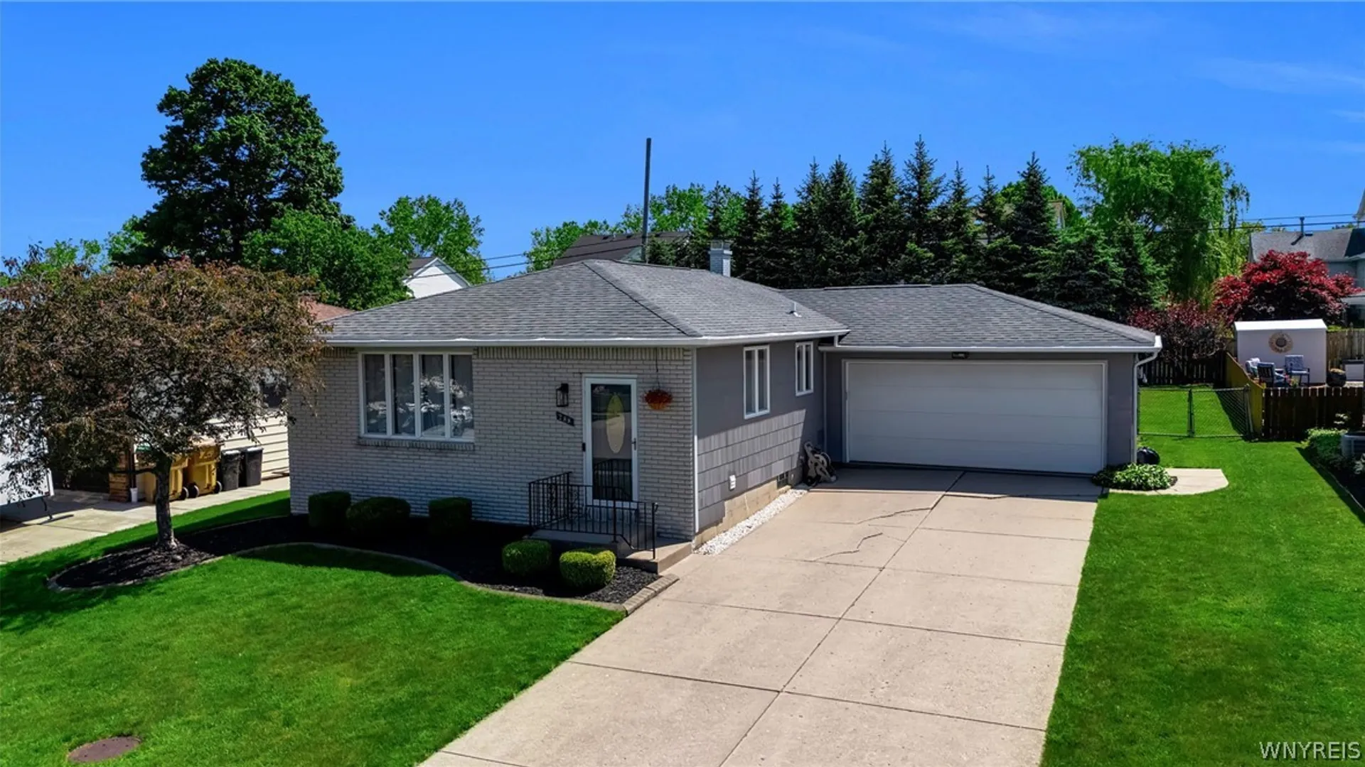 Property at 288 Barbados Drive, Cheektowaga, NY 14227 2