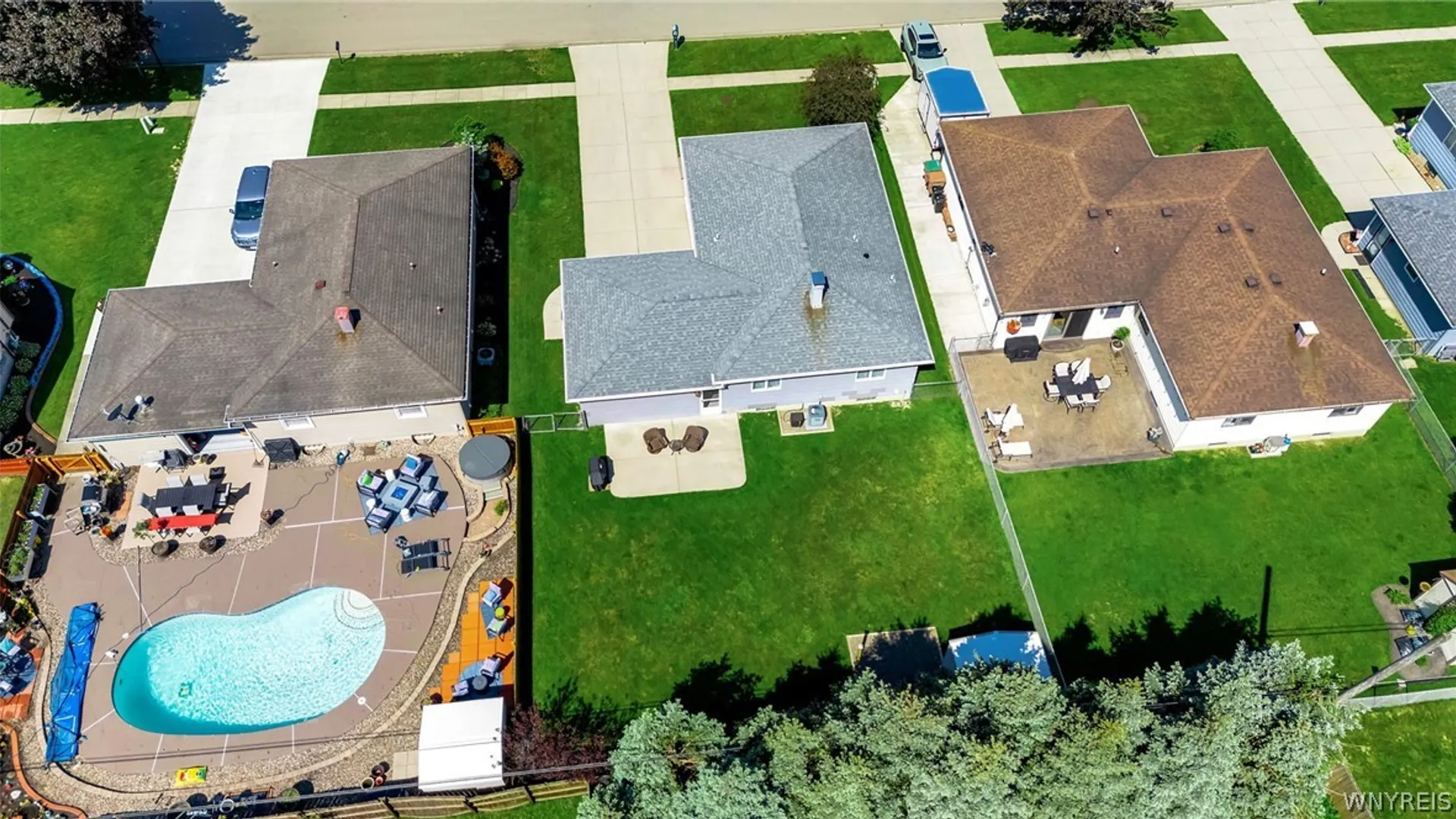 Property at 288 Barbados Drive, Cheektowaga, NY 14227 25