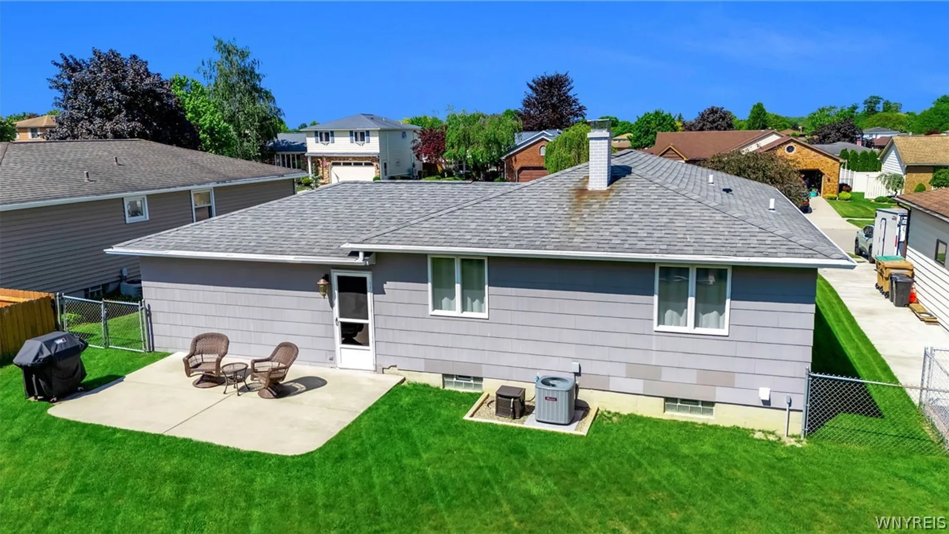 Property at 288 Barbados Drive, Cheektowaga, NY 14227 28