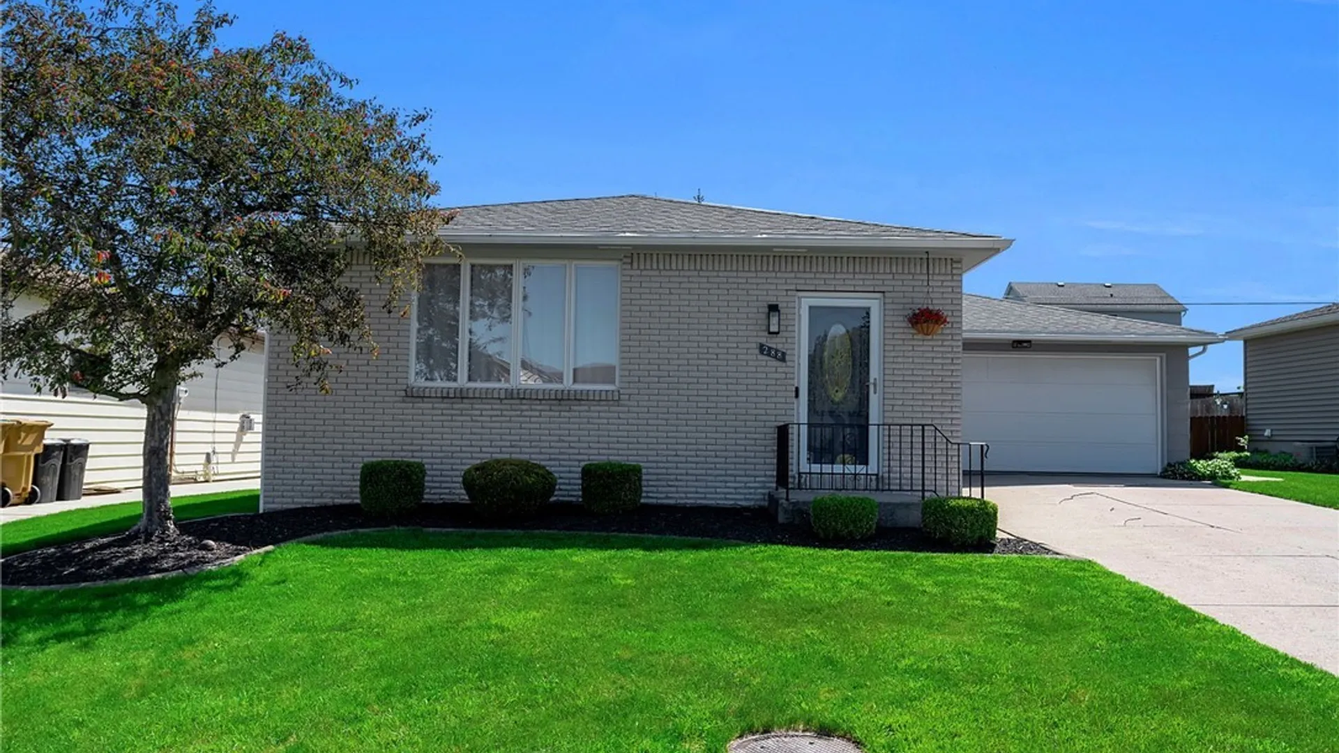 Property at 288 Barbados Drive, Cheektowaga, NY 14227 3