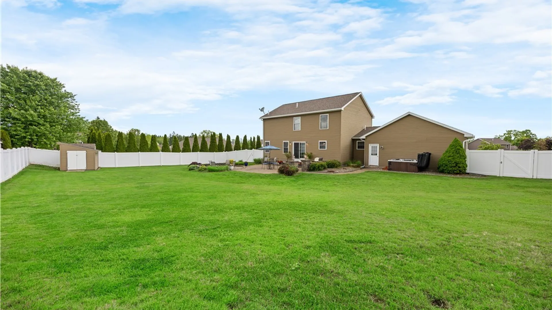 Property at 114 Willow Tree, Oneida, NY 13421 42
