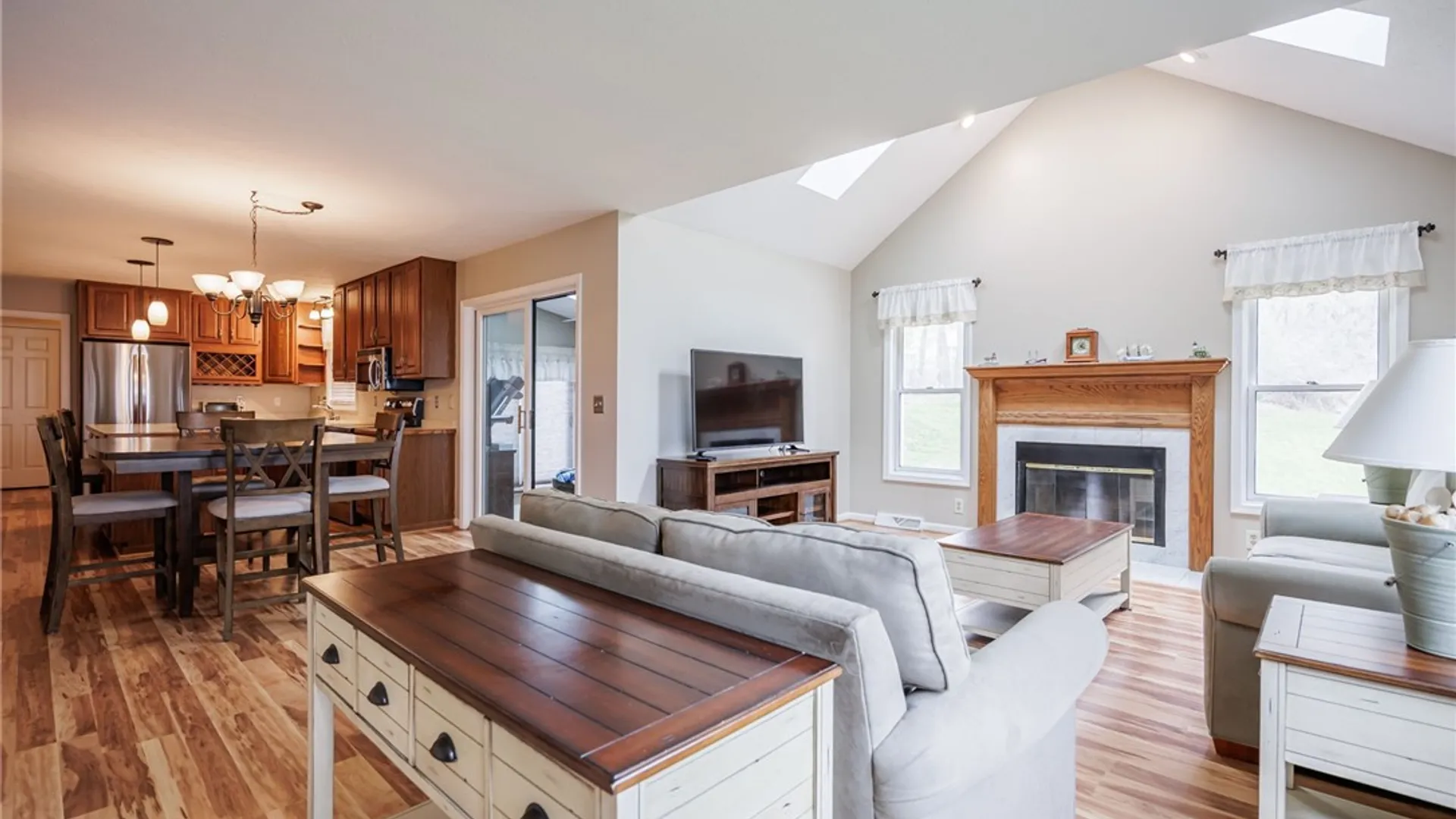 Property at 4 Kerry Hill, Perinton, NY 14450 10