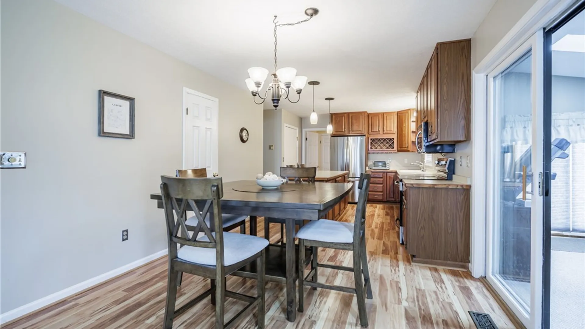 Property at 4 Kerry Hill, Perinton, NY 14450 12