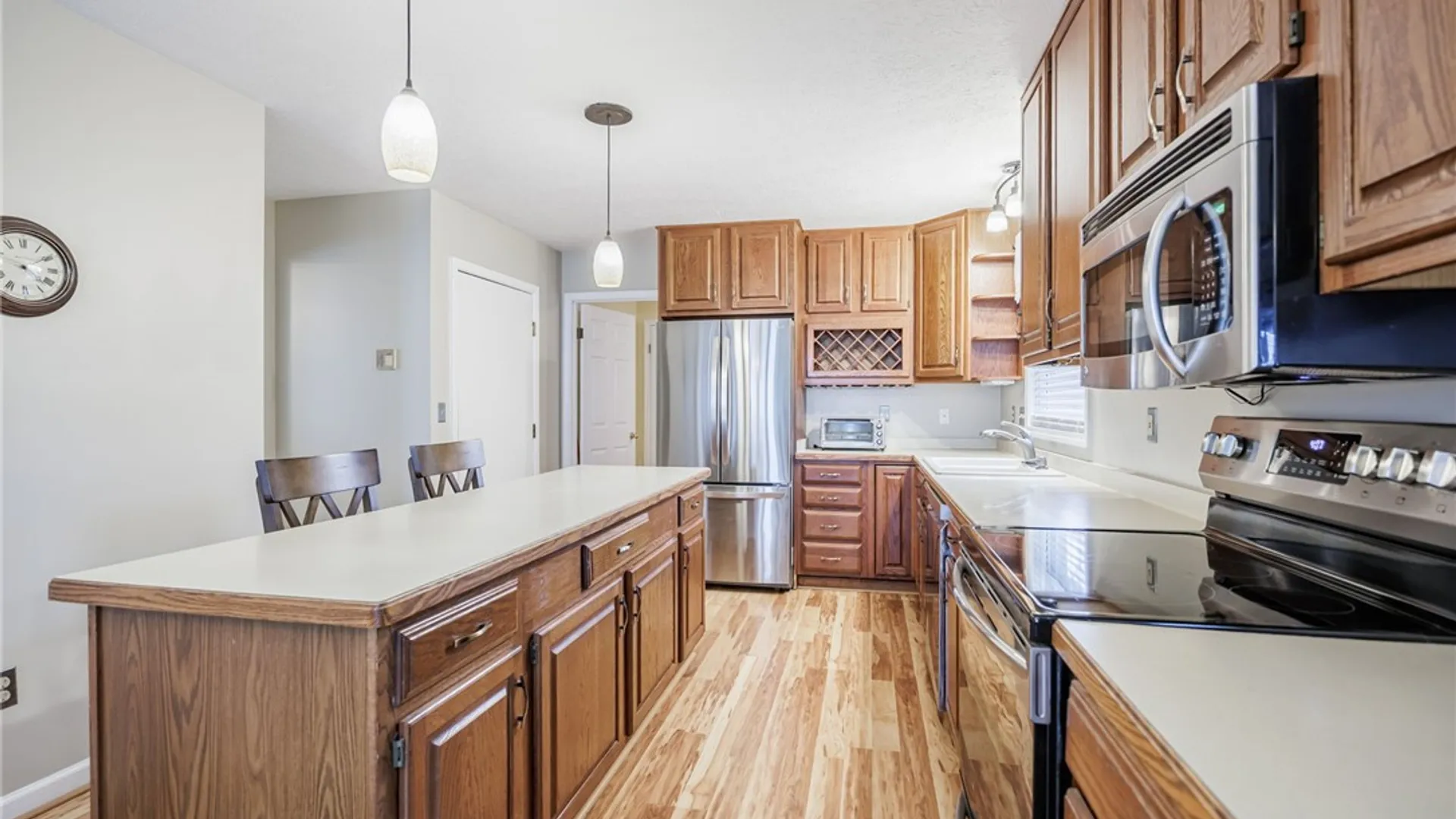 Property at 4 Kerry Hill, Perinton, NY 14450 15