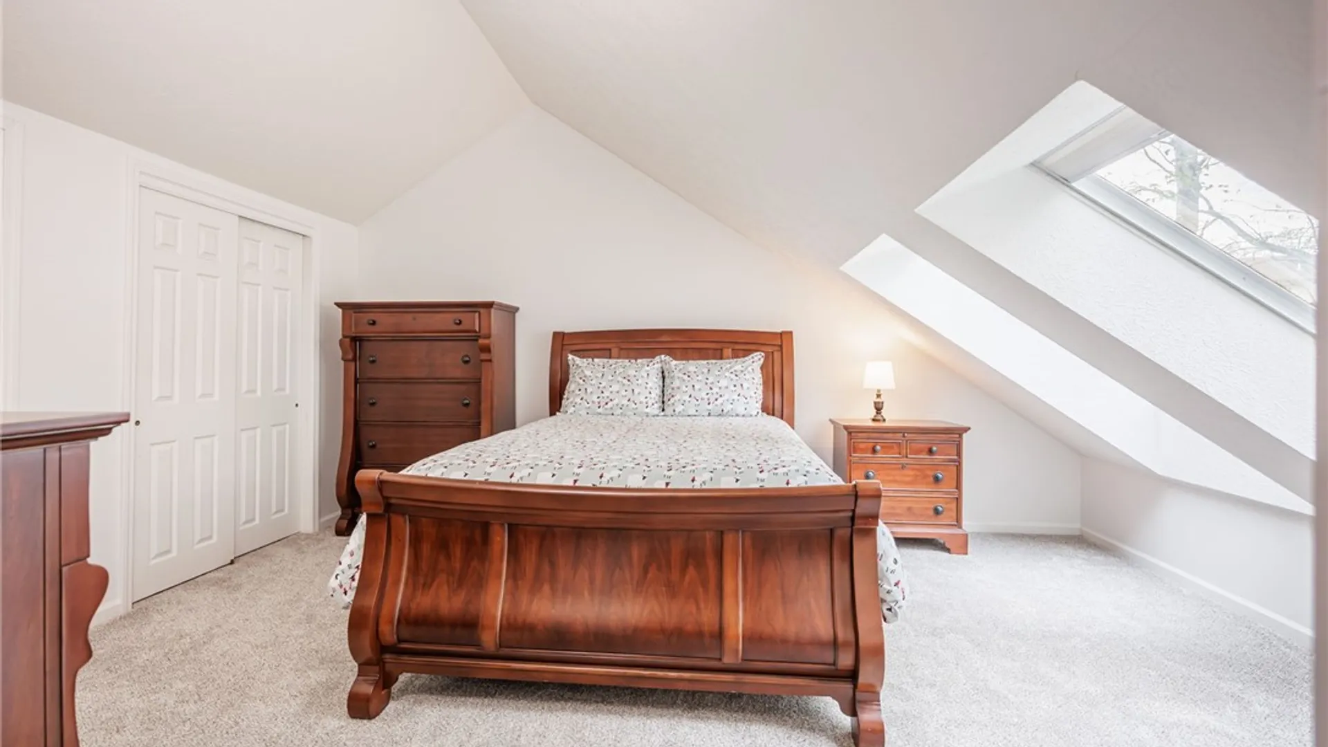 Property at 4 Kerry Hill, Perinton, NY 14450 30