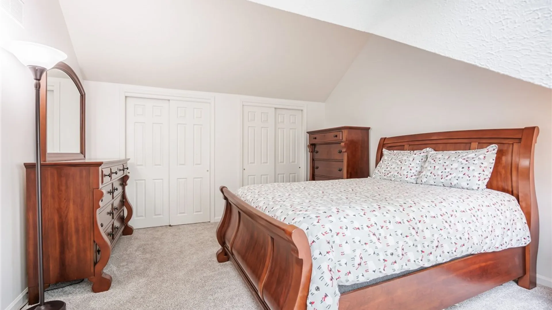 Property at 4 Kerry Hill, Perinton, NY 14450 31