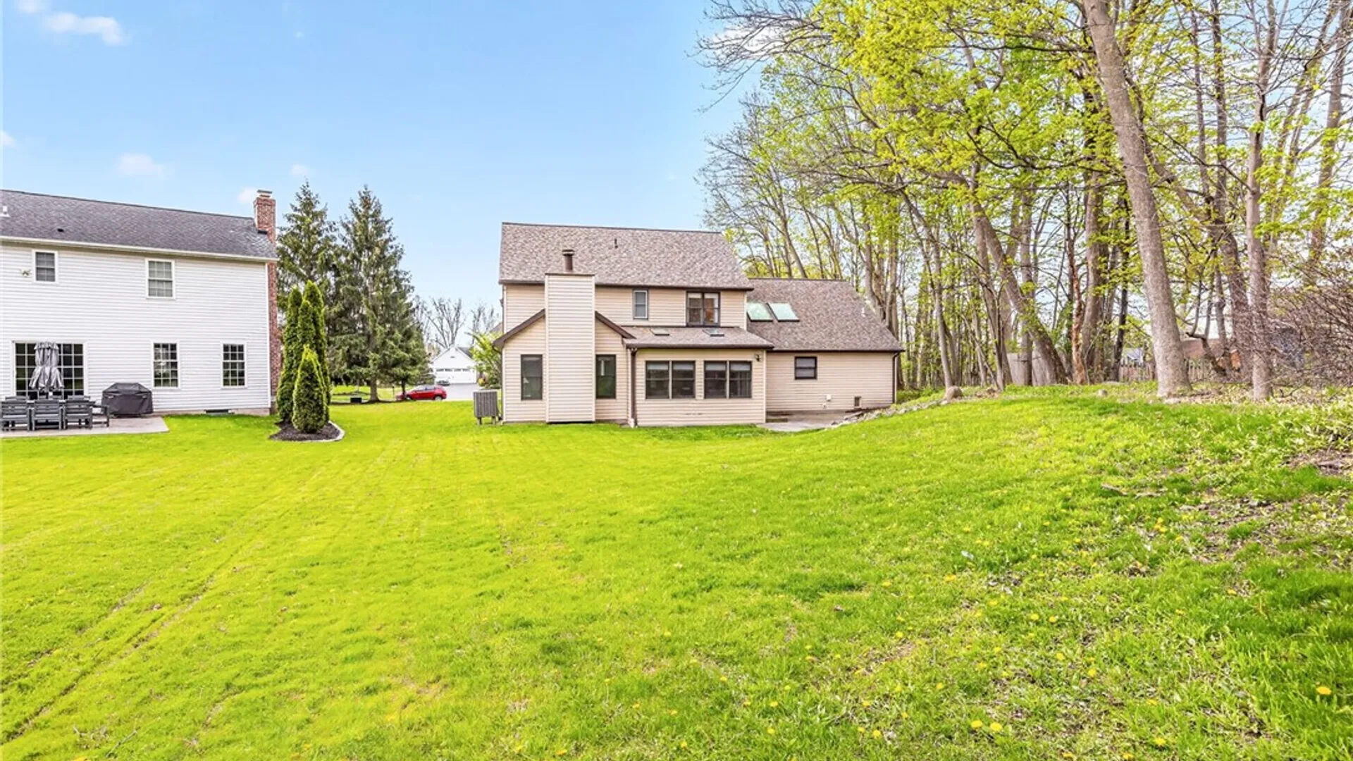 Property at 4 Kerry Hill, Perinton, NY 14450 46