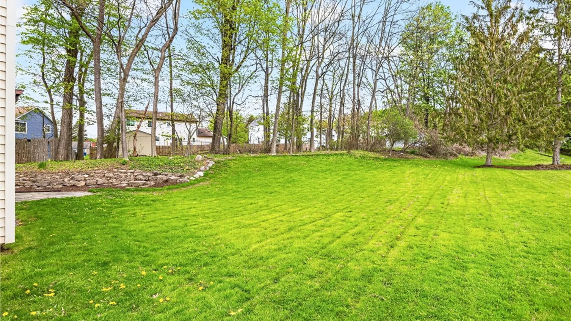 Property at 4 Kerry Hill, Perinton, NY 14450 49