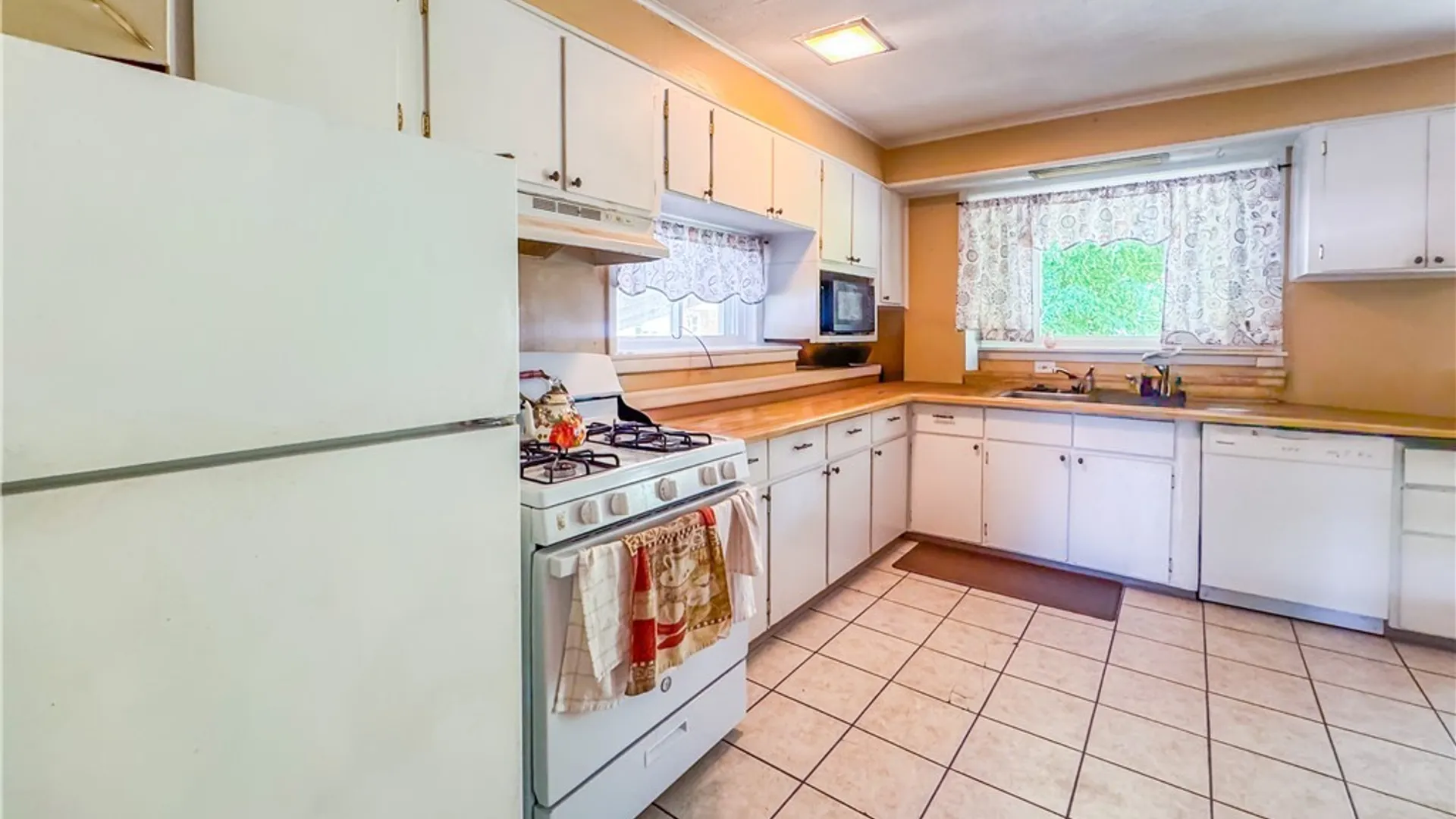 Property at 22-24 Burt Avenue, Auburn, NY 13021 8