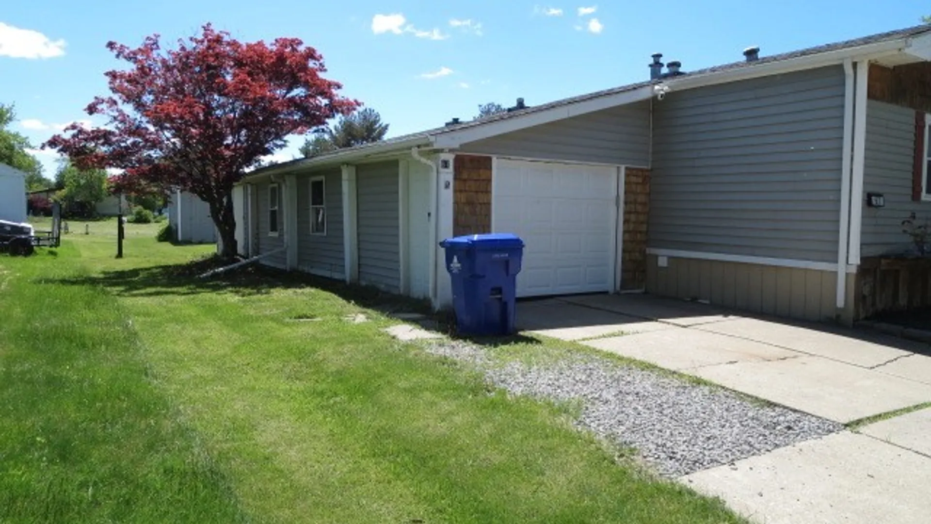 Property at 67 W Canyon Drive, Hamburg, NY 14075 2