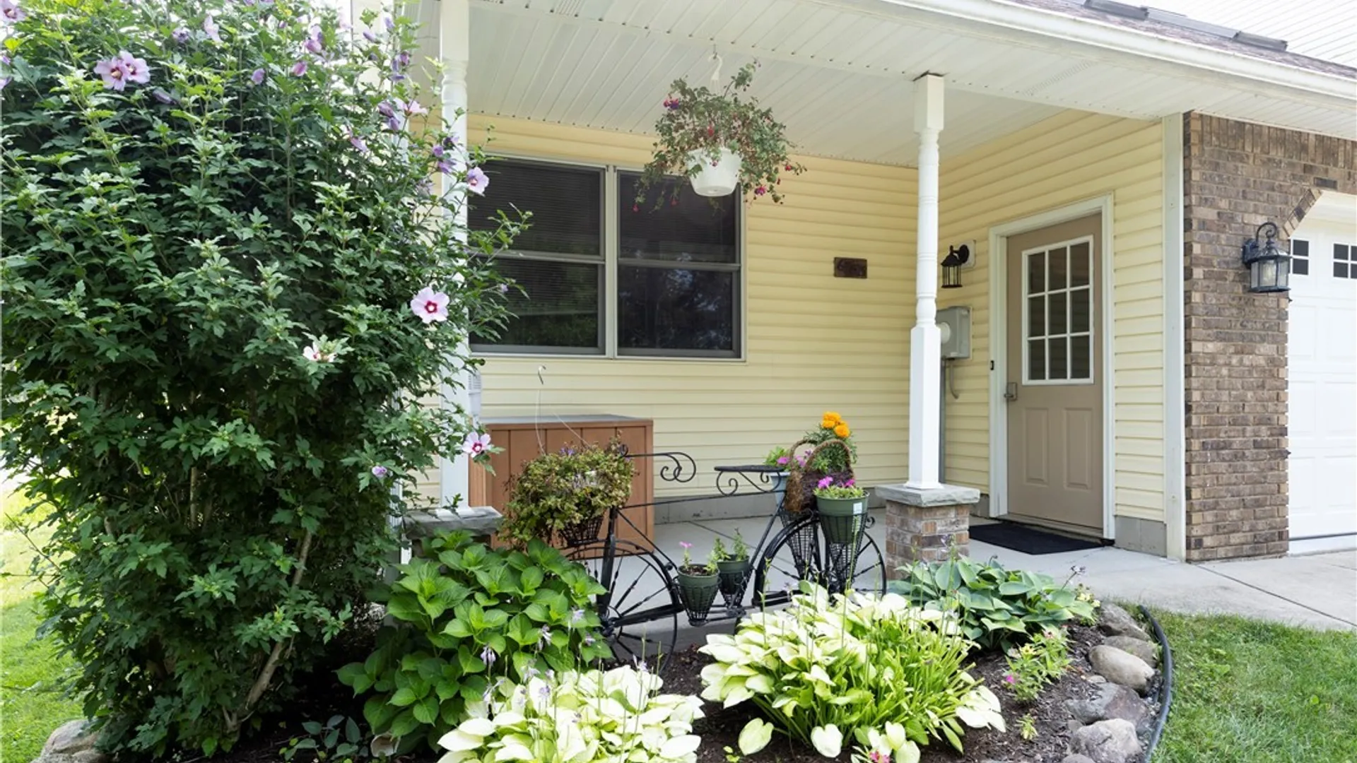 Property at 6733 Scherff Road, Orchard Park, NY 14127 3