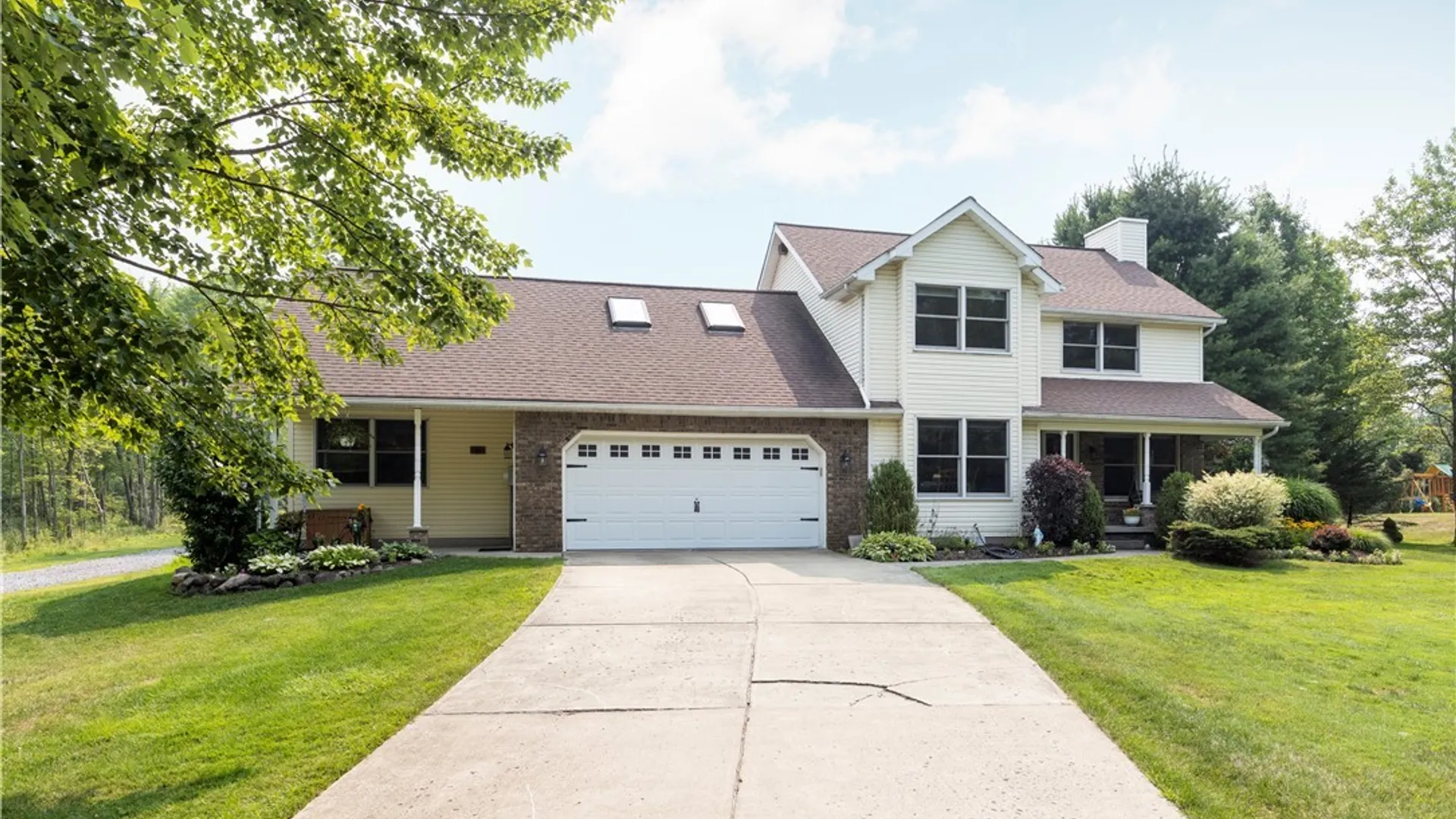 Property at 6733 Scherff Road, Orchard Park, NY 14127 4