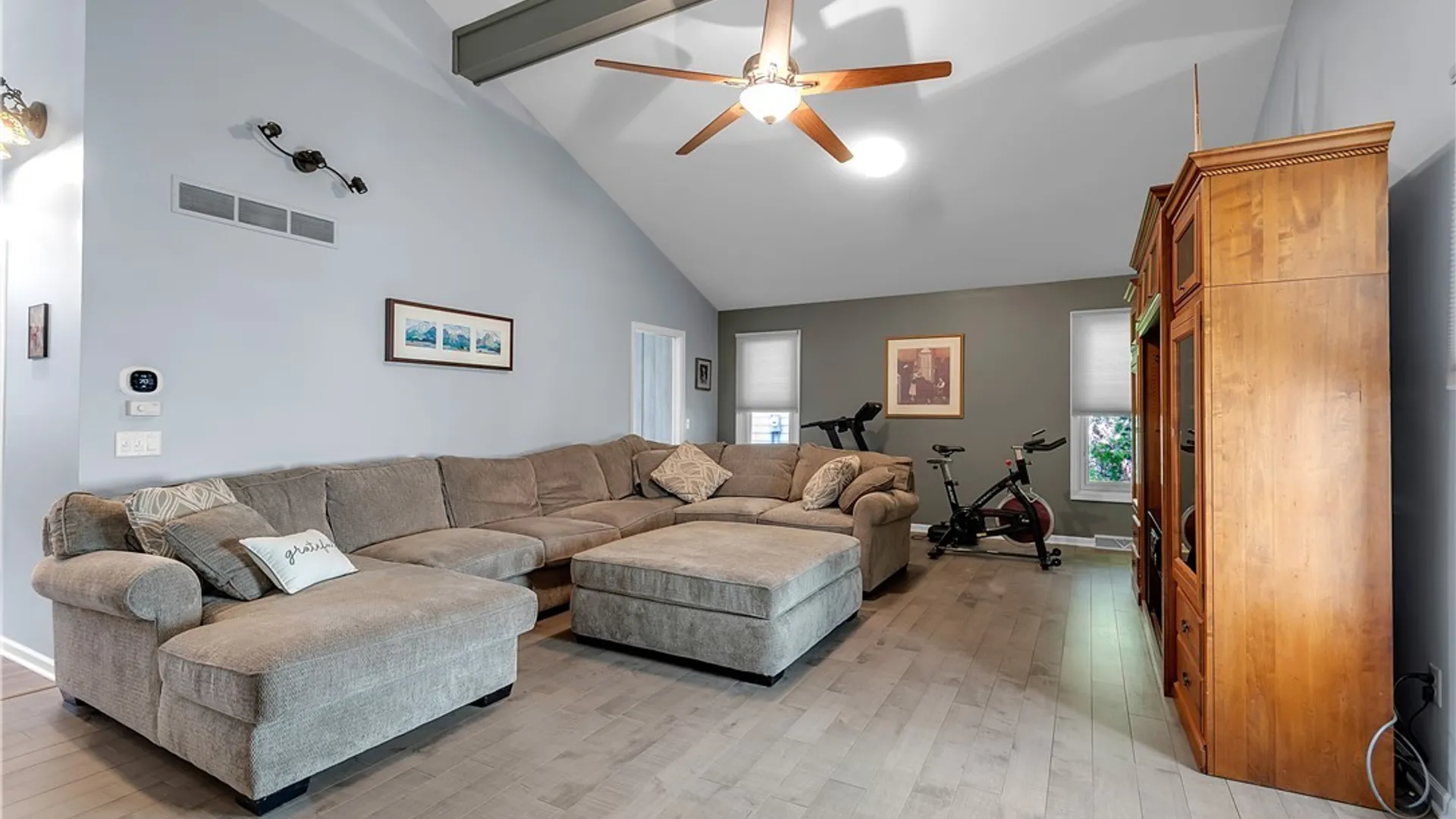 Property at 6076 Wellesley Cmn, Clarence, NY 14051 10