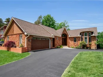 Property at 6076 Wellesley Cmn, Clarence, NY 14051