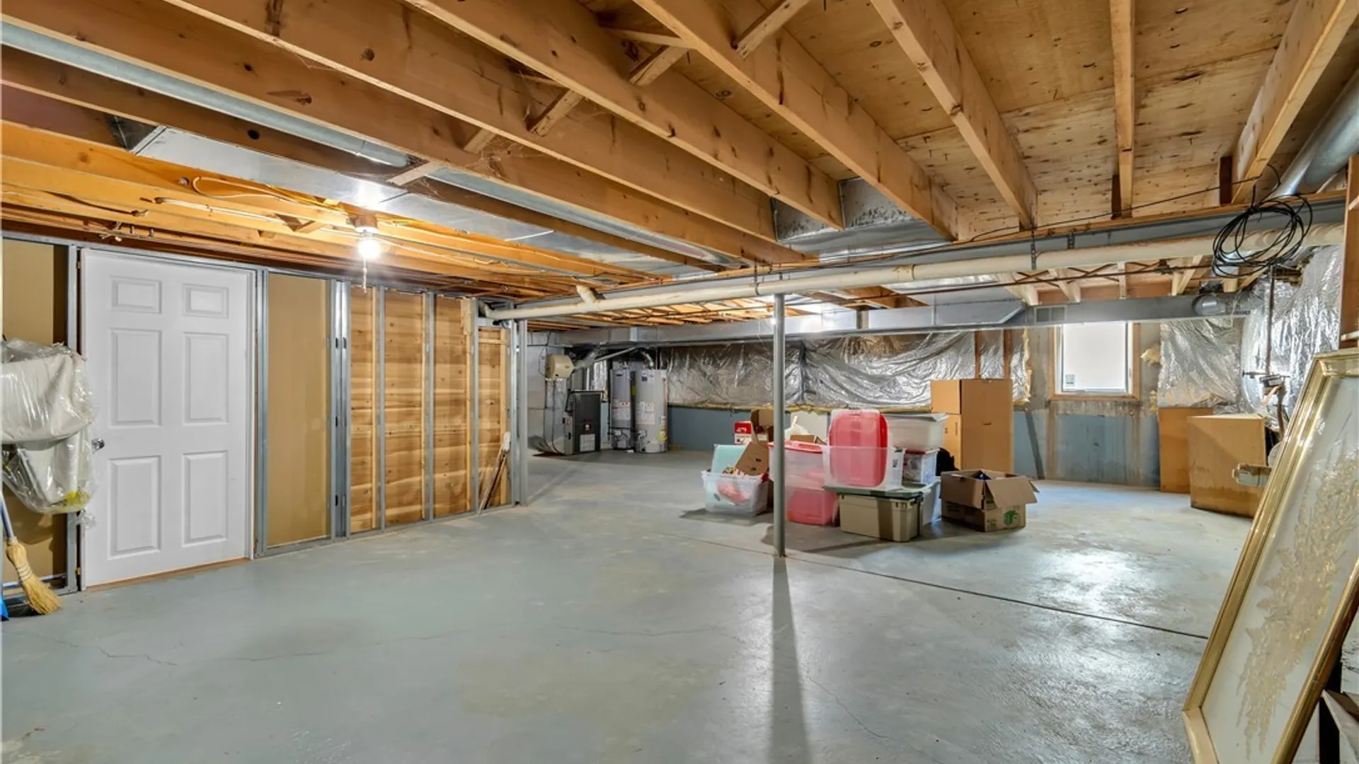 Property at 6076 Wellesley Cmn, Clarence, NY 14051 38