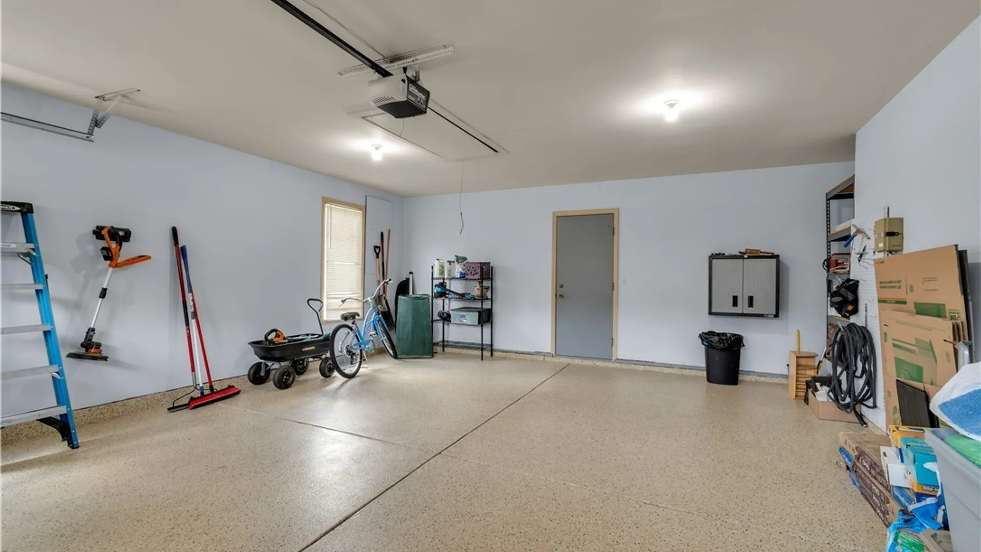 Property at 6076 Wellesley Cmn, Clarence, NY 14051 46