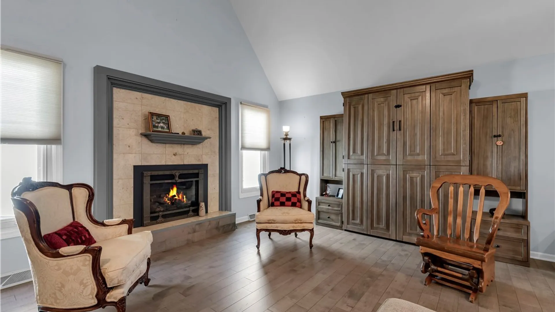 Property at 6076 Wellesley Cmn, Clarence, NY 14051 9