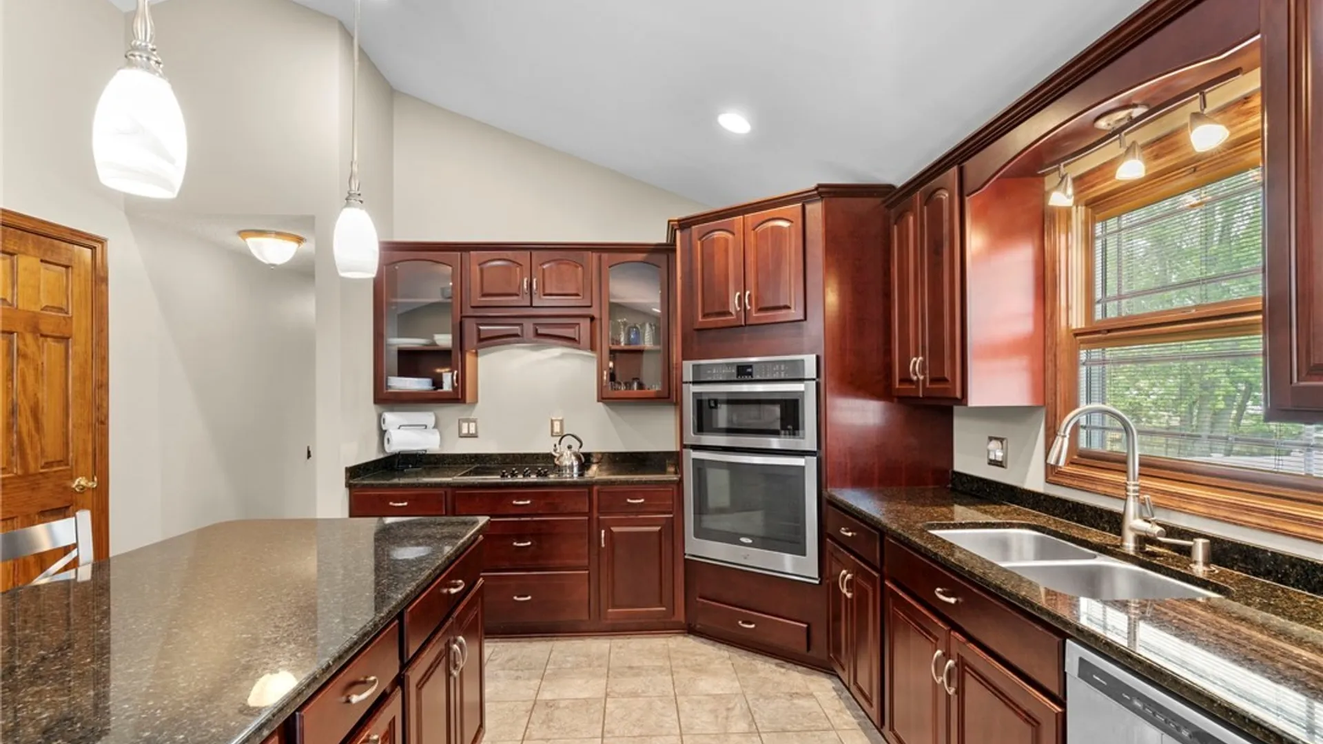 Property at 1145 Sheree Drive, Grand Island, NY 14072 3