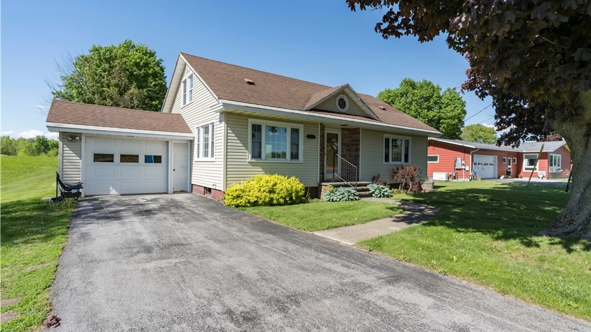 Property at 18625 Ny State Route 177, Adams, NY 13606 2