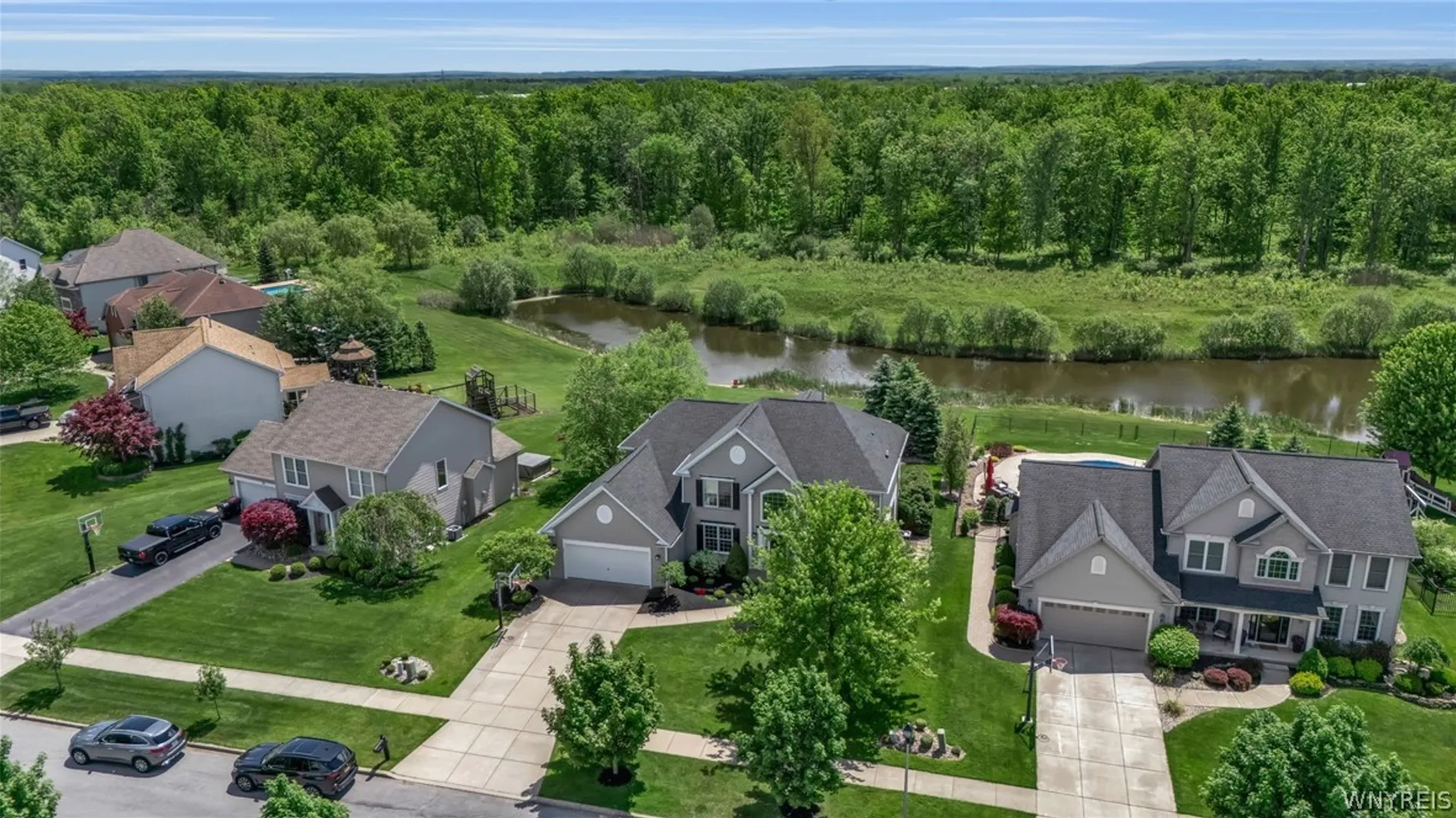 Property at 27 Chicory Lane, Lancaster, NY 14086 50