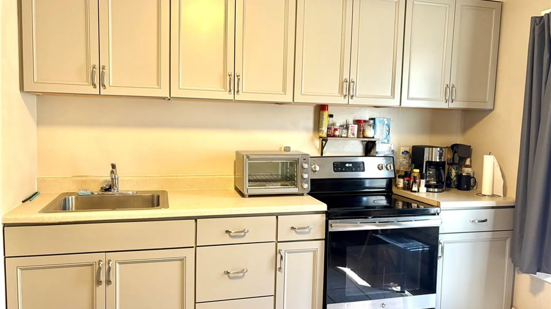 Property at 200 Lillian, Syracuse, NY 13206 2