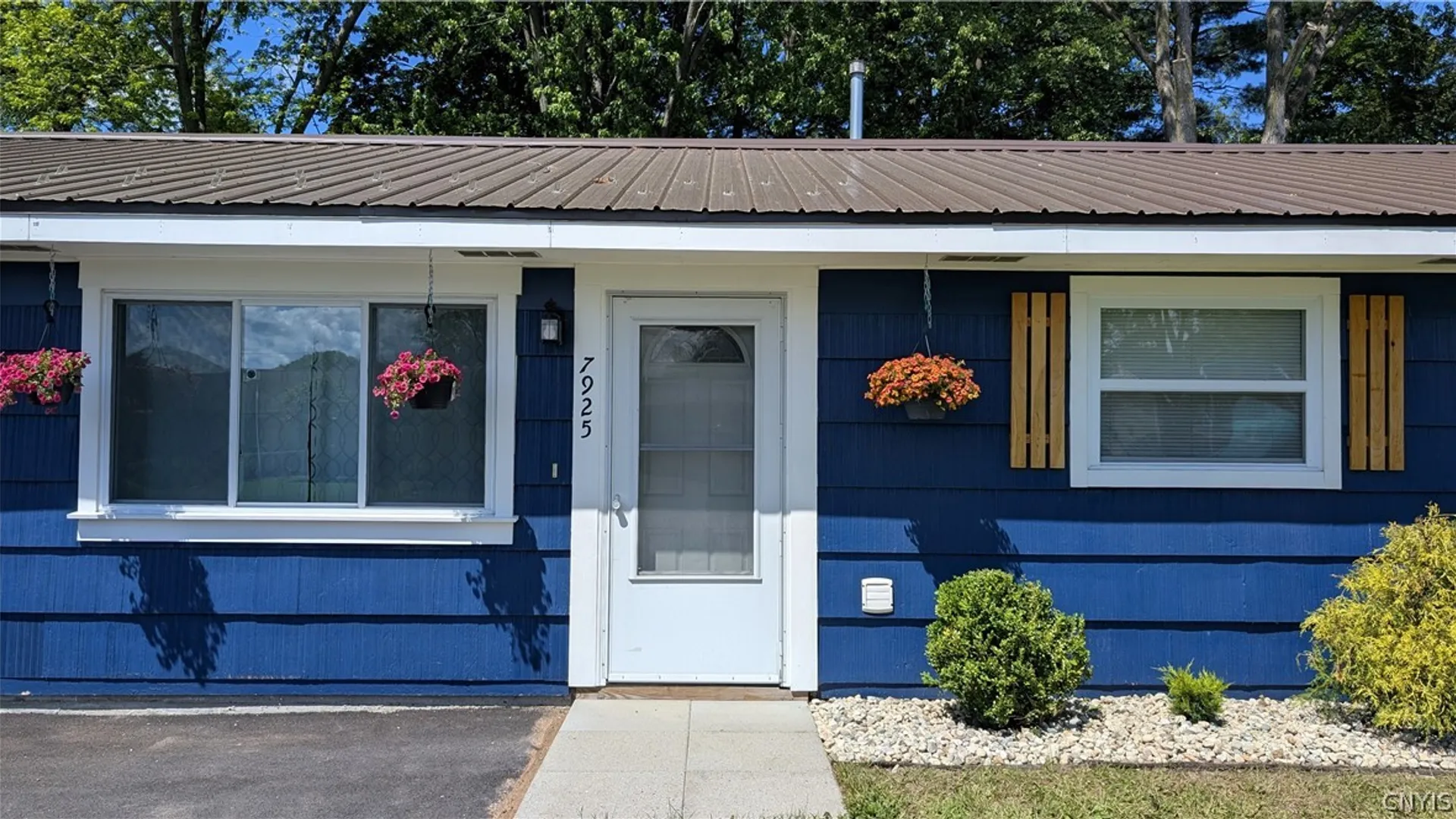Property at 7925 Rinaldo Boulevard, Cicero, NY 13030 2