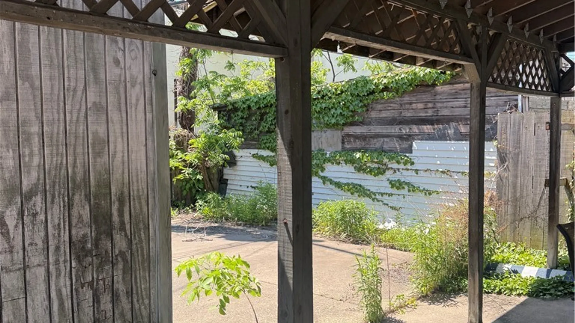Property at 298 W Hazeltine Avenue, Tonawanda, NY 14217 21