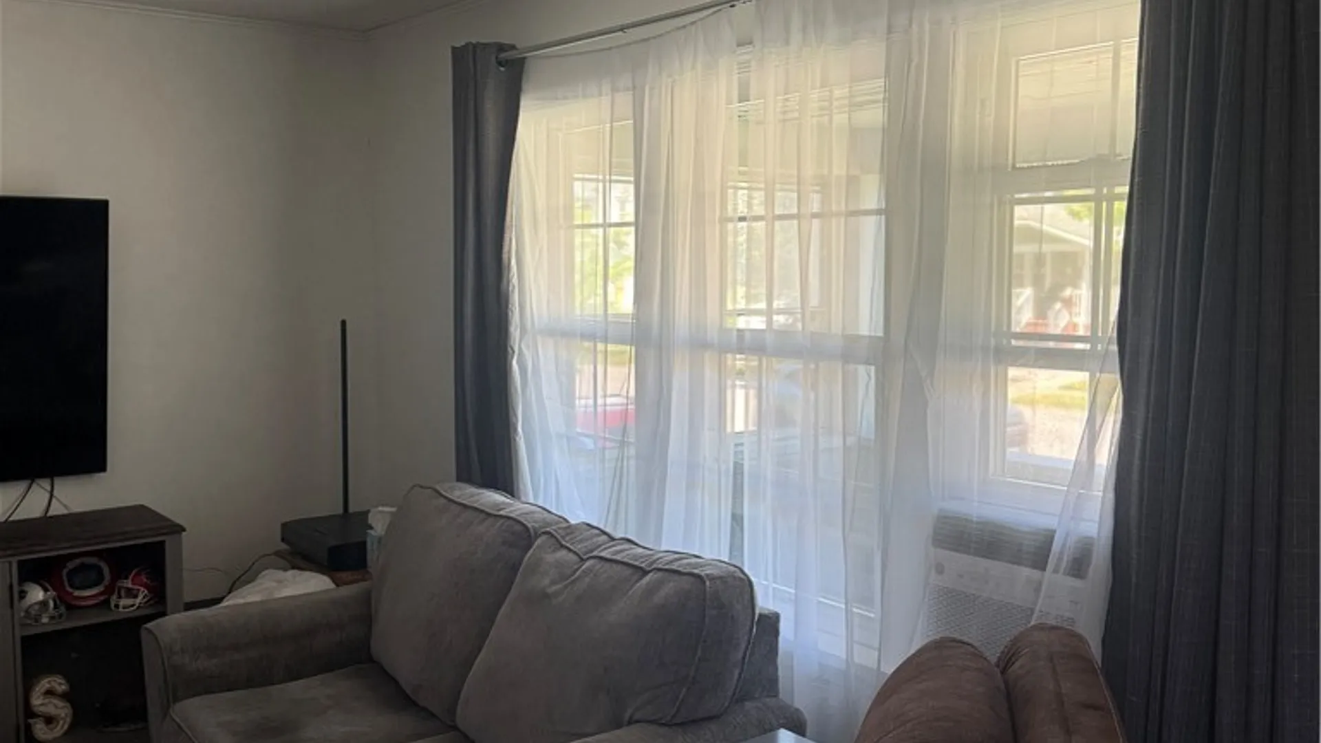 Property at 298 W Hazeltine Avenue, Tonawanda, NY 14217 4
