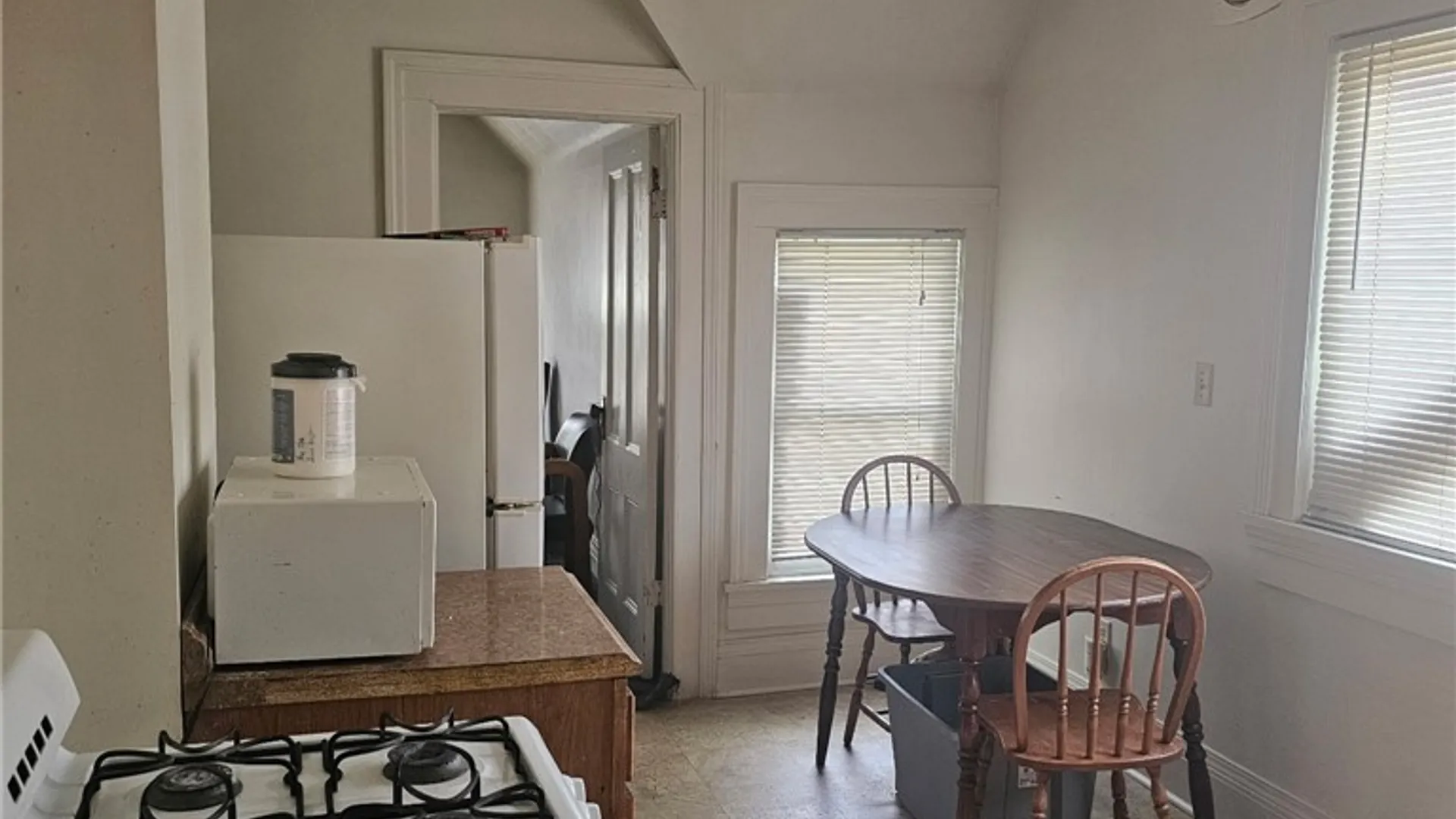 Property at 284 Jefferson Avenue, Rochester, NY 14621 15