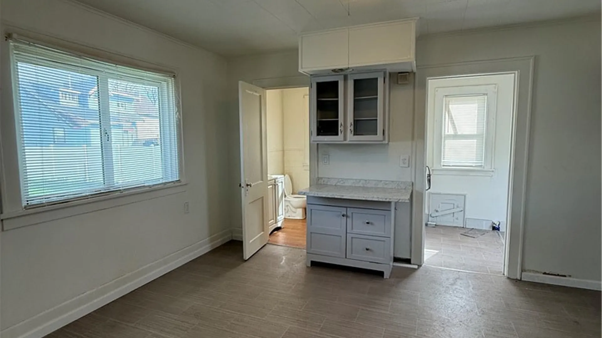 Property at 284 Jefferson Avenue, Rochester, NY 14621 4