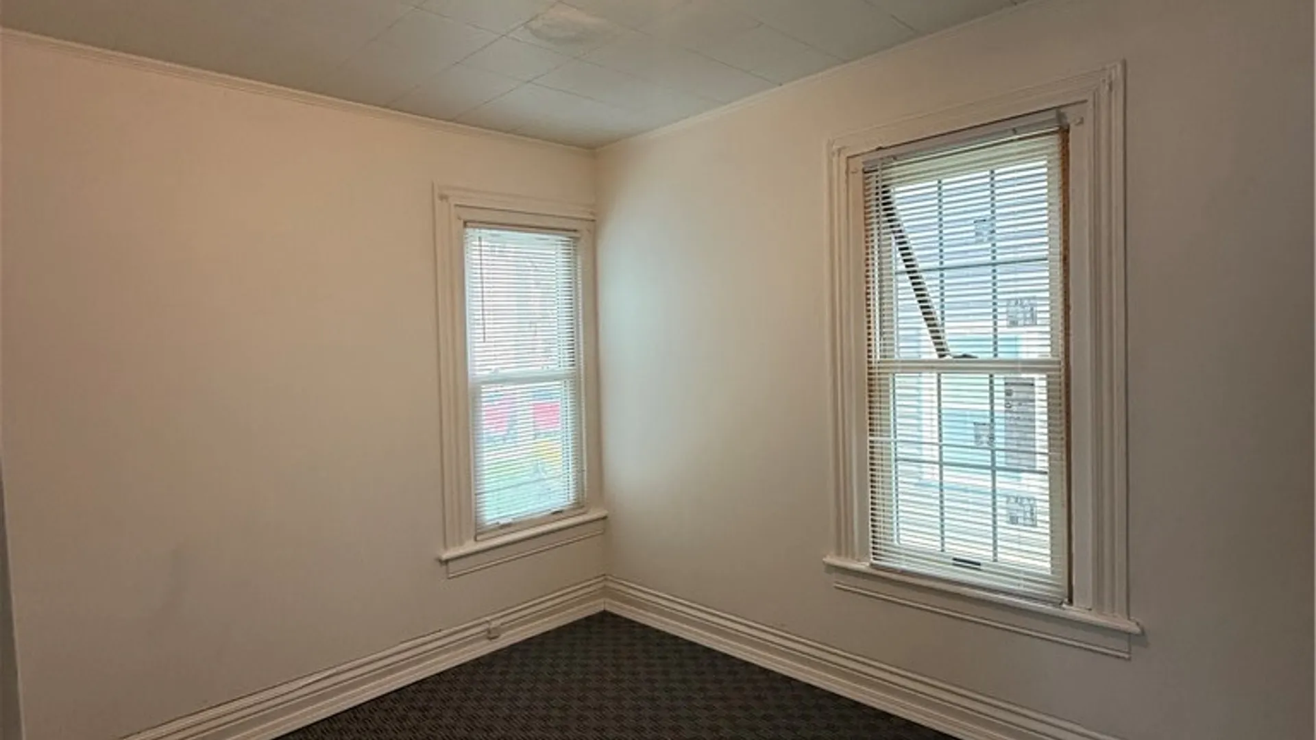 Property at 284 Jefferson Avenue, Rochester, NY 14621 9