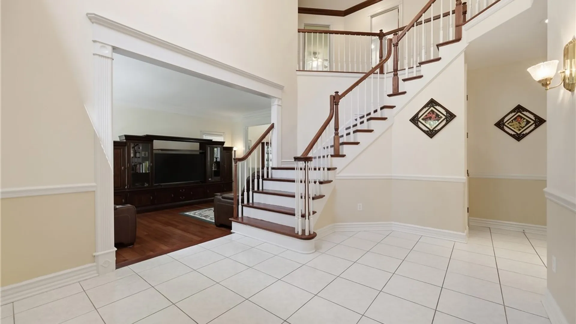 Property at 29 Laurel Lane, Amherst, NY 14221 5