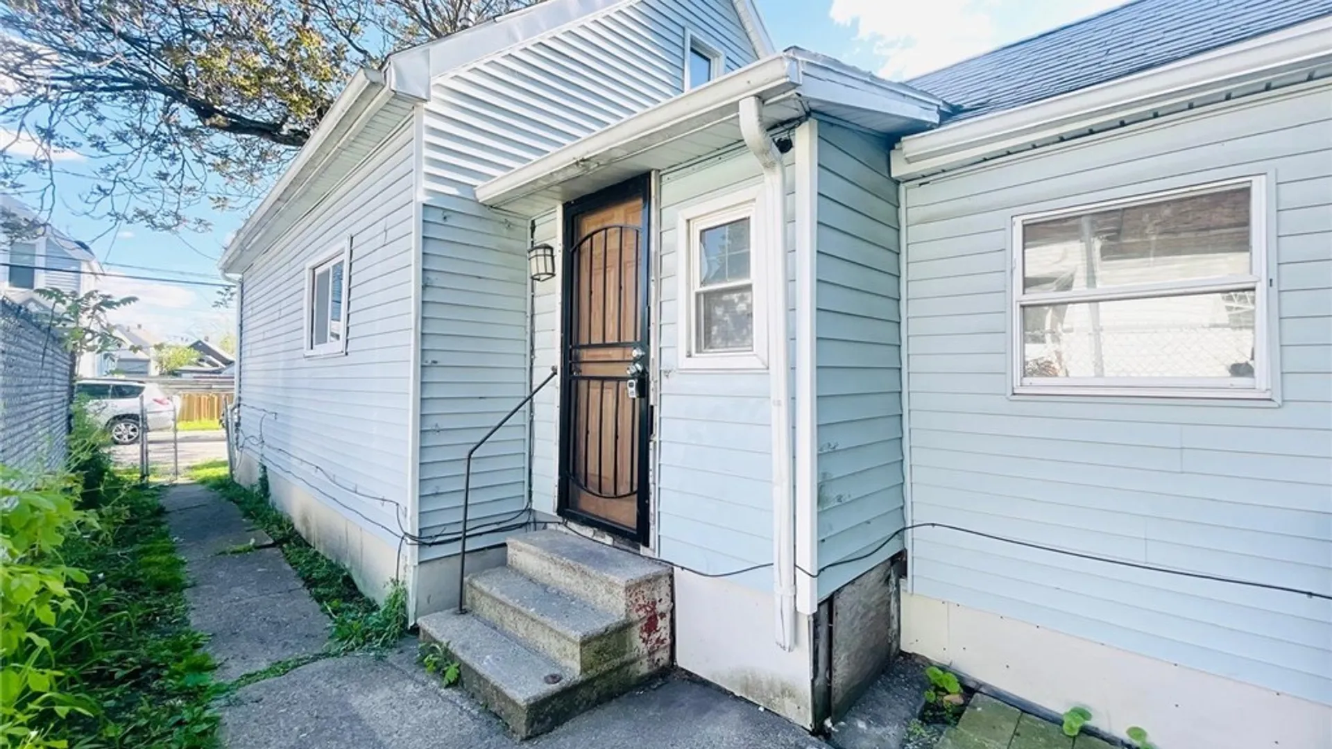 Property at 18 Olga Place, Buffalo, NY 14206 17