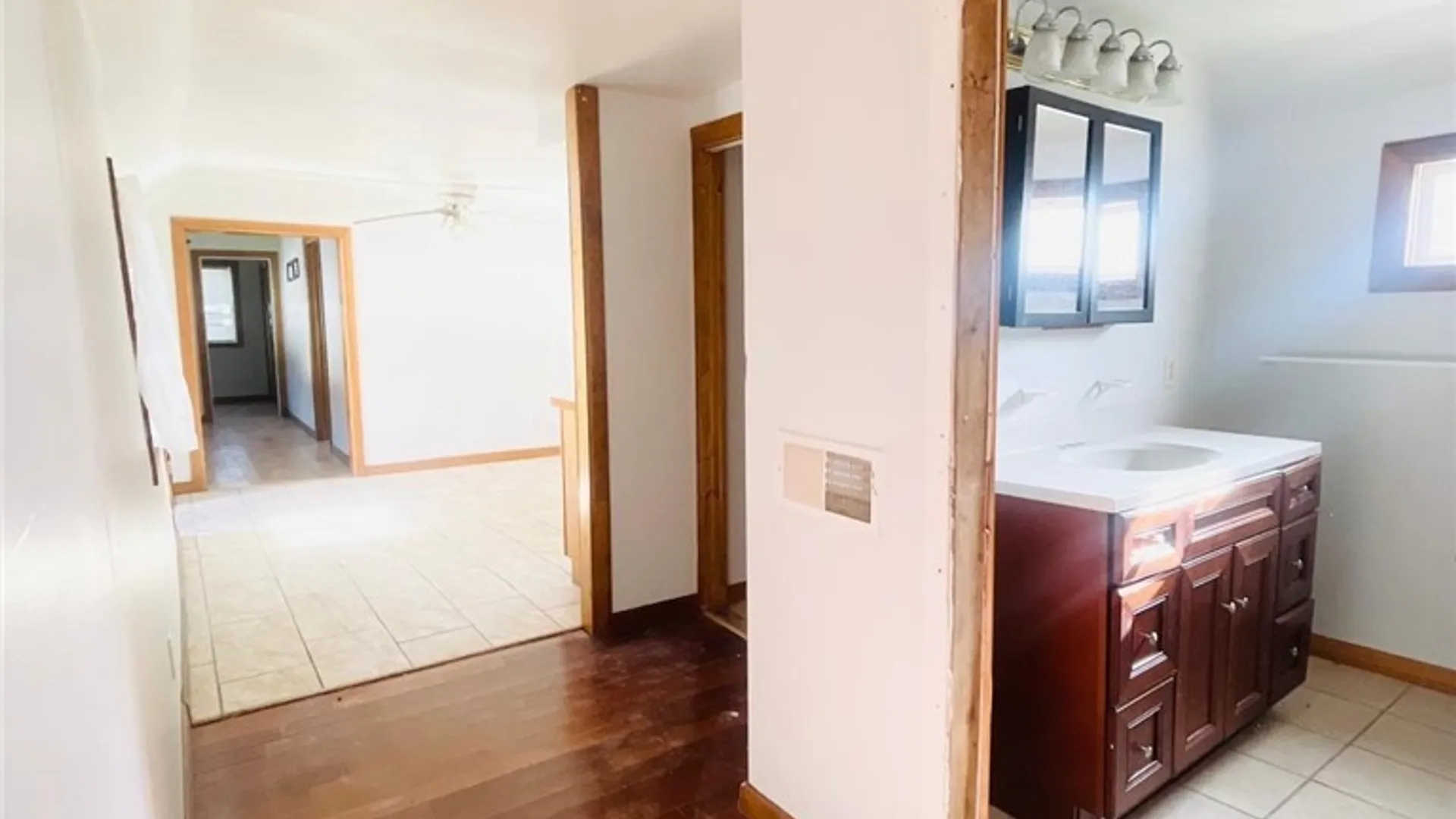 Property at 18 Olga Place, Buffalo, NY 14206 8