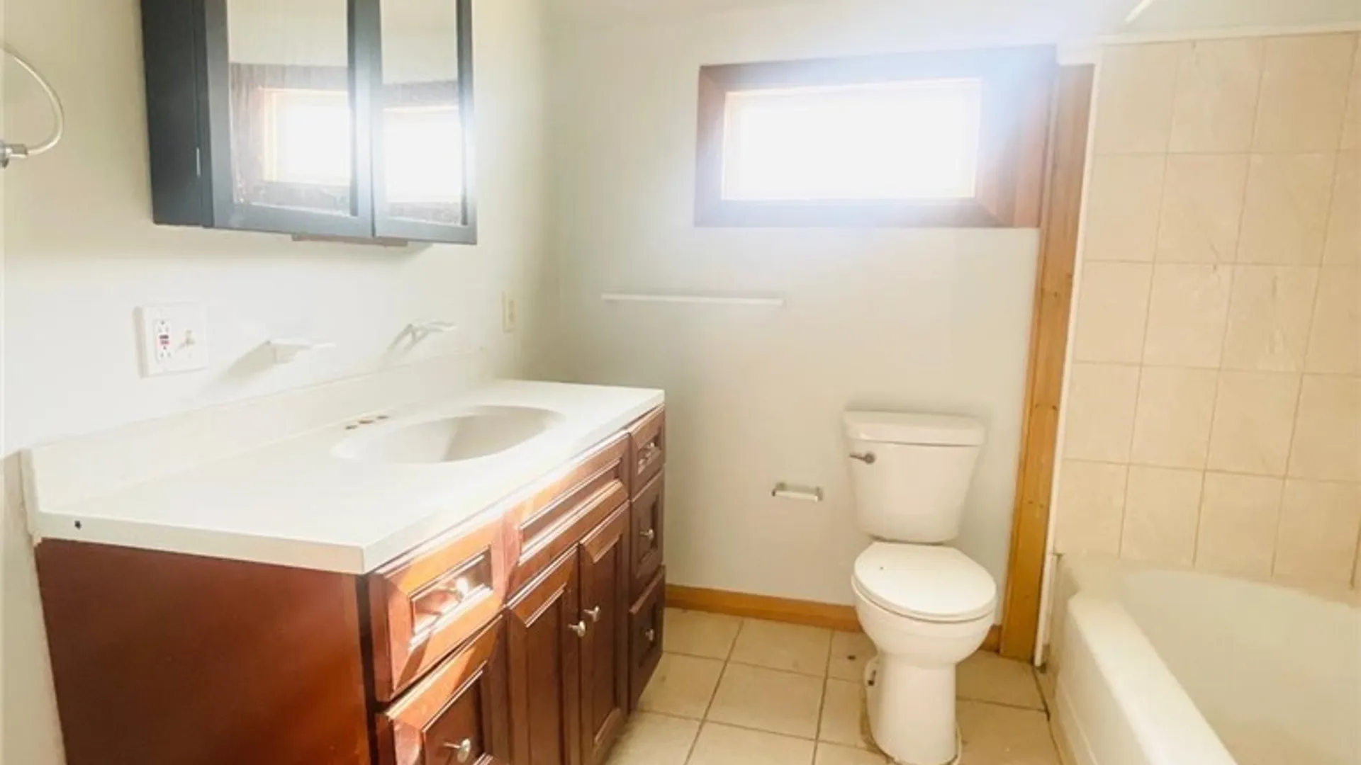 Property at 18 Olga Place, Buffalo, NY 14206 9