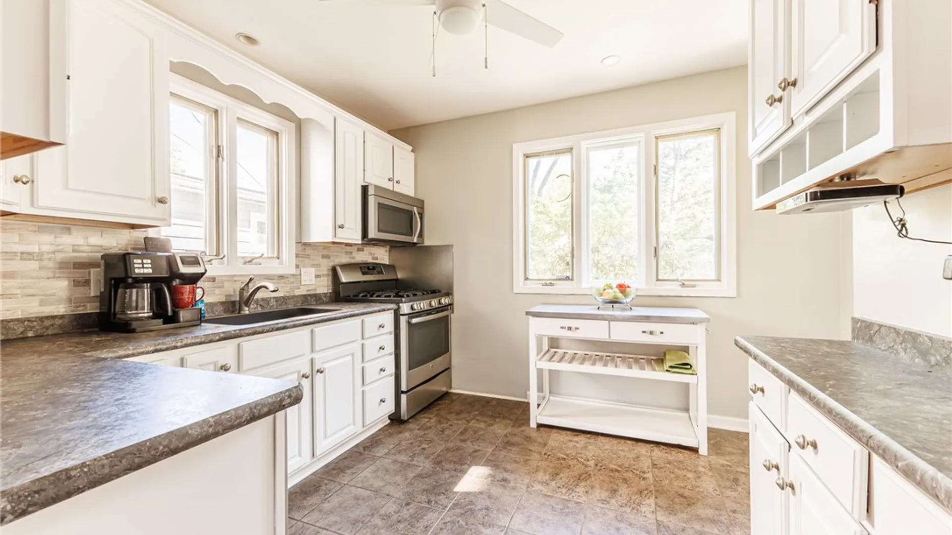Property at 170 Dalkeith Road, Rochester, NY 14609 10